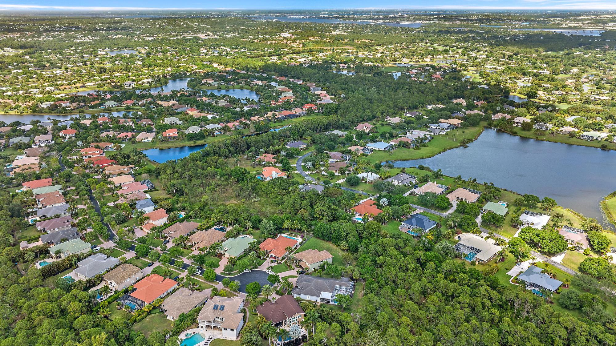 5053 SW Saint Creek Drive