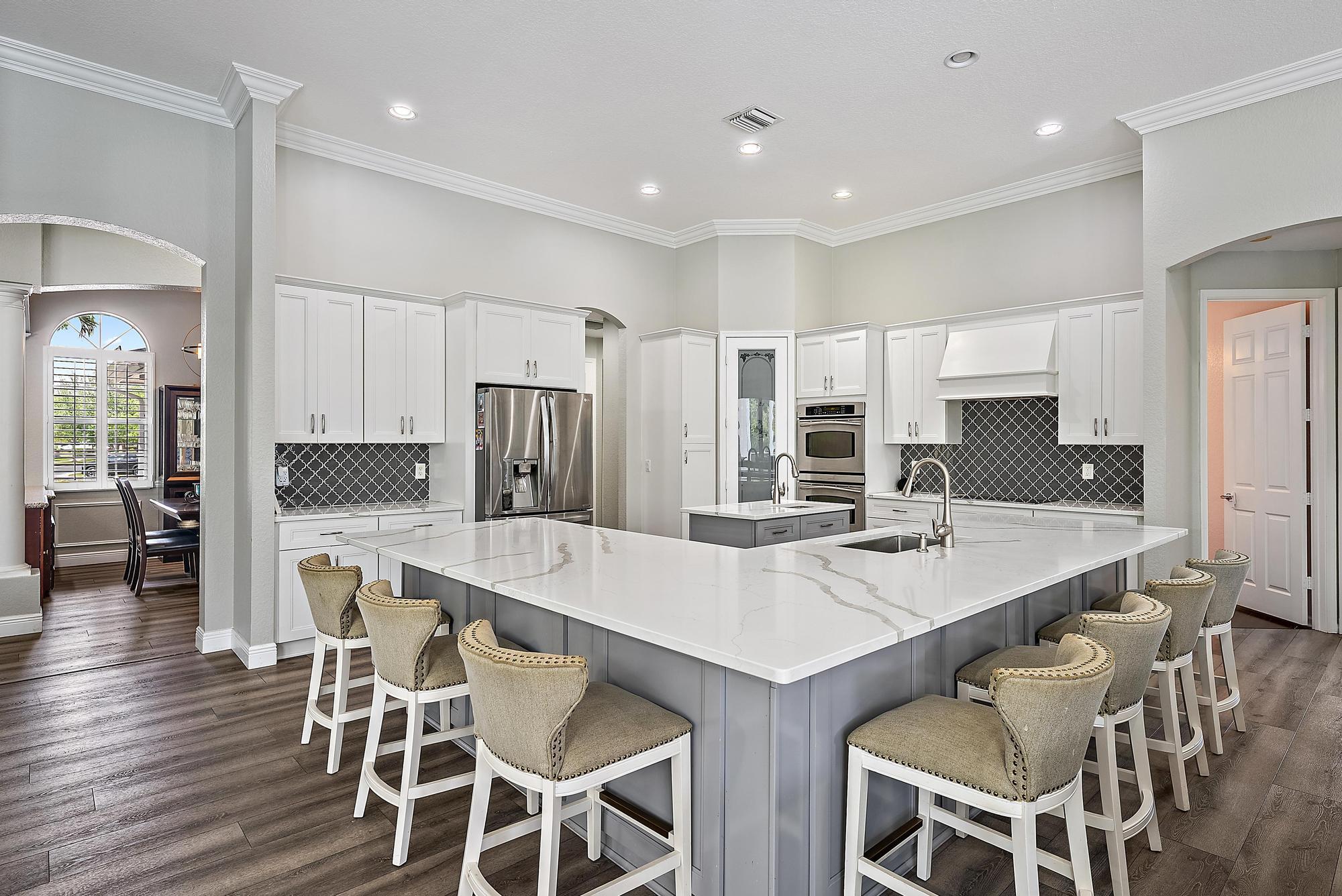 5053 SW Saint Creek Drive