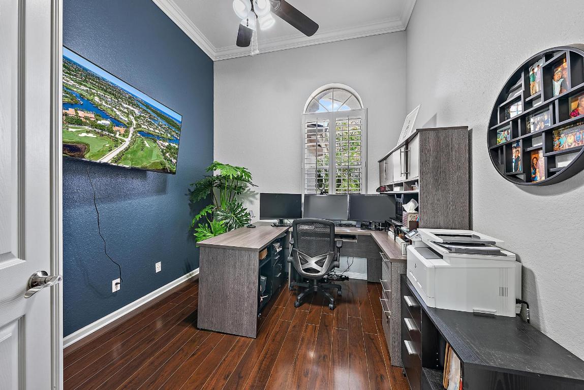 5053 SW Saint Creek Drive