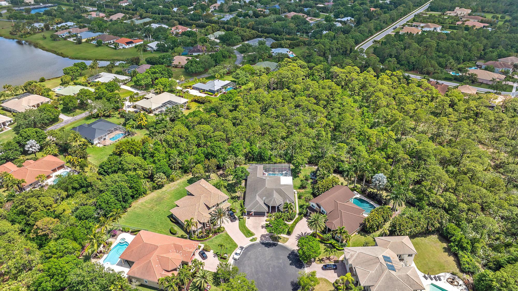 5053 SW Saint Creek Drive