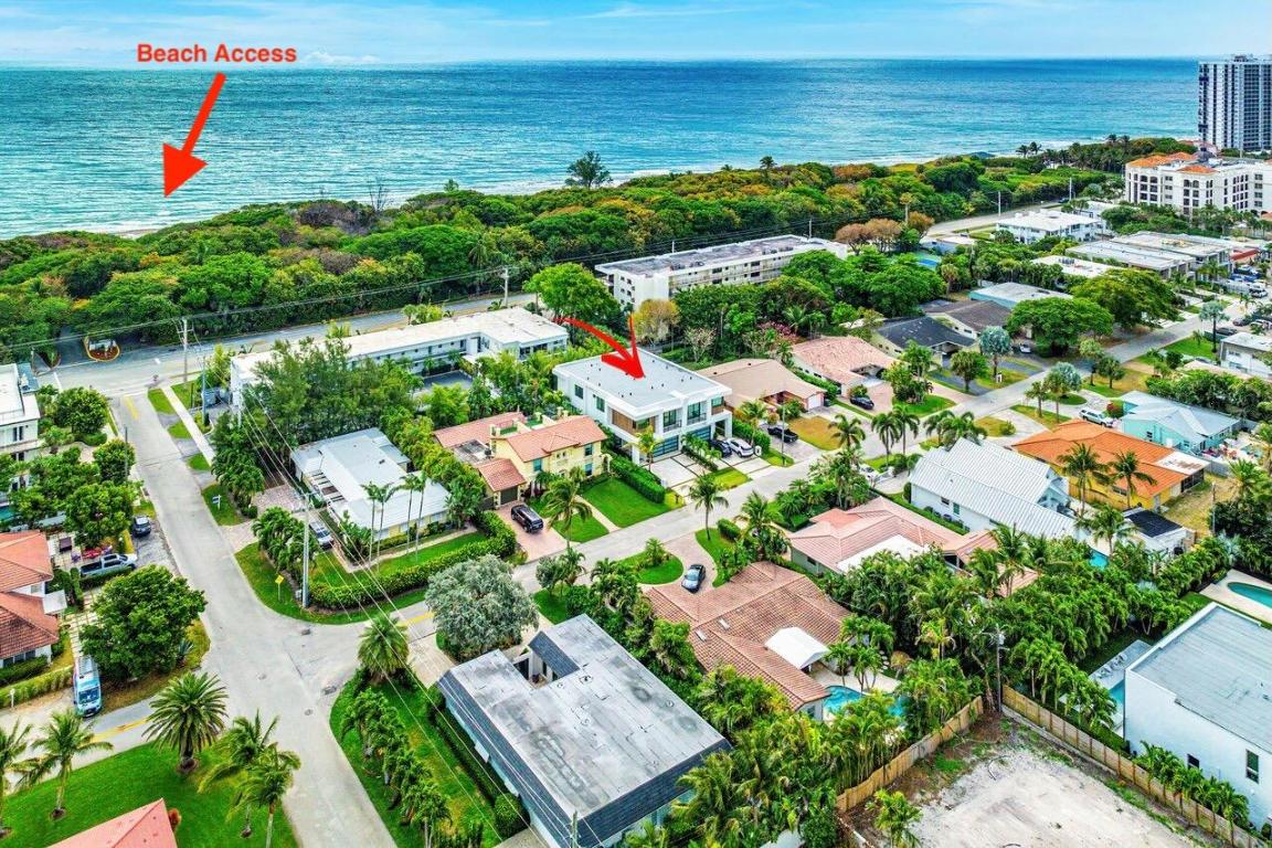 326 NE Wavecrest Way