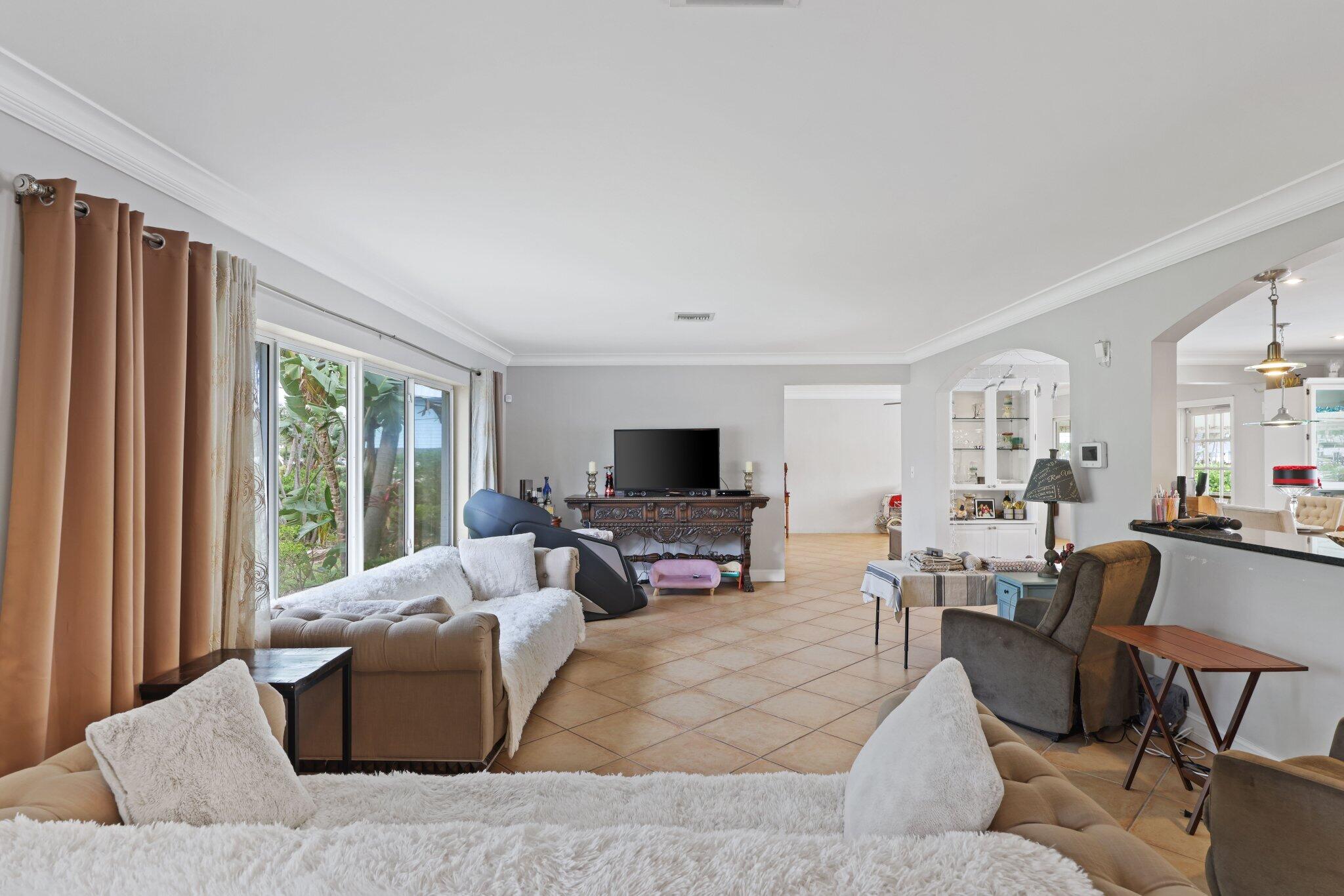 442 SE 17th Terrace