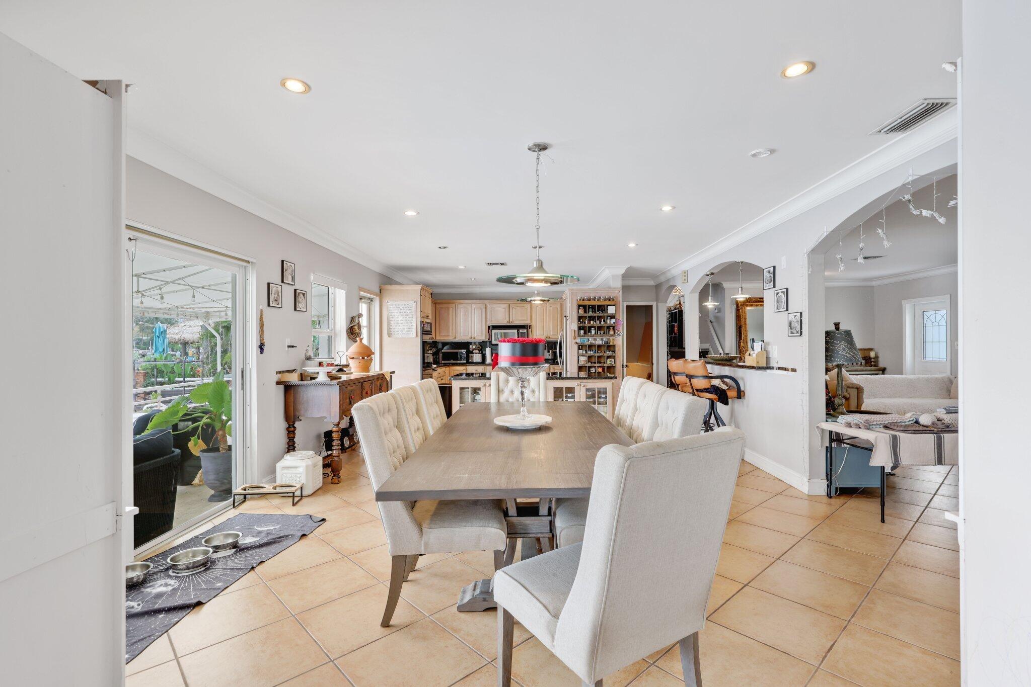 442 SE 17th Terrace
