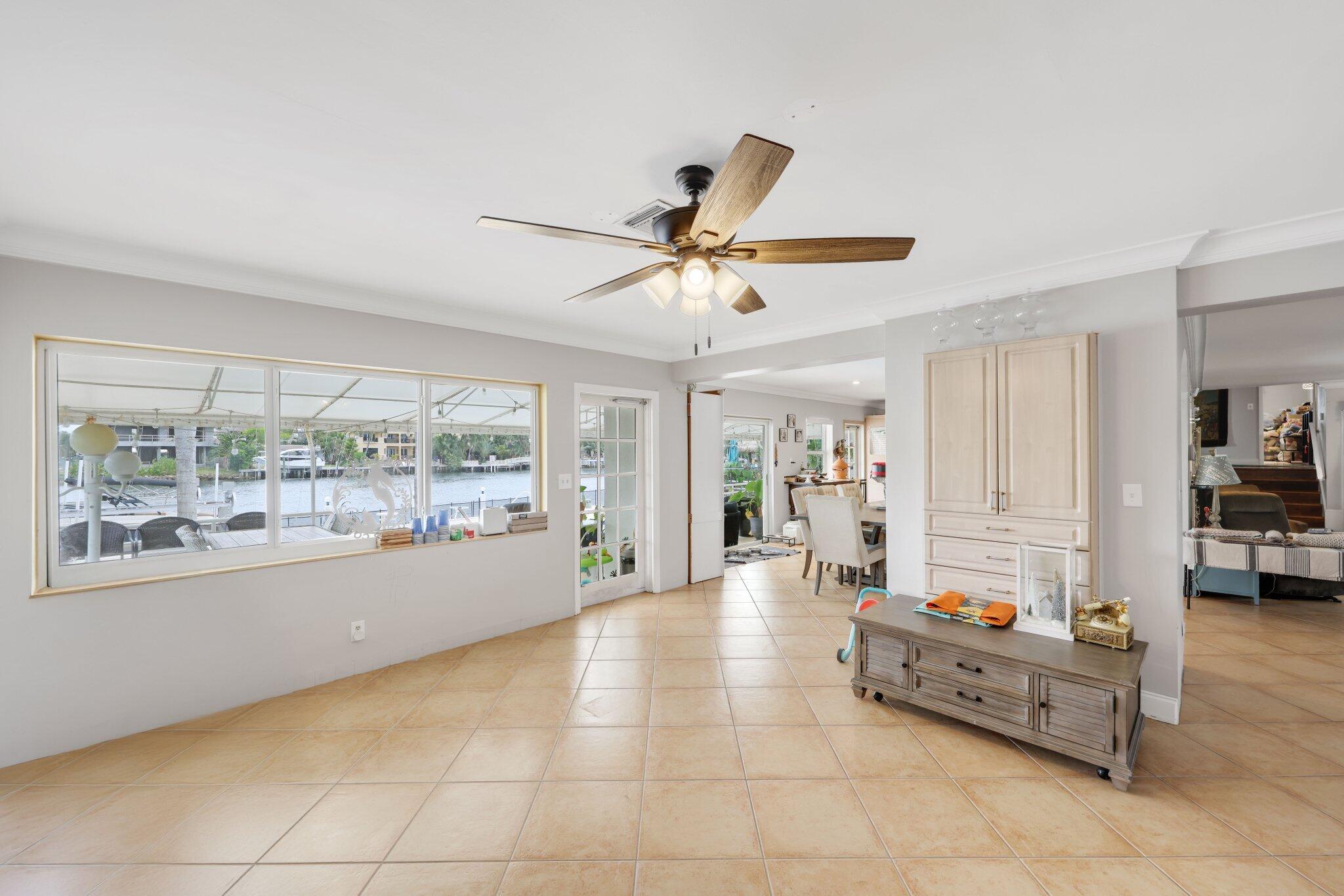 442 SE 17th Terrace