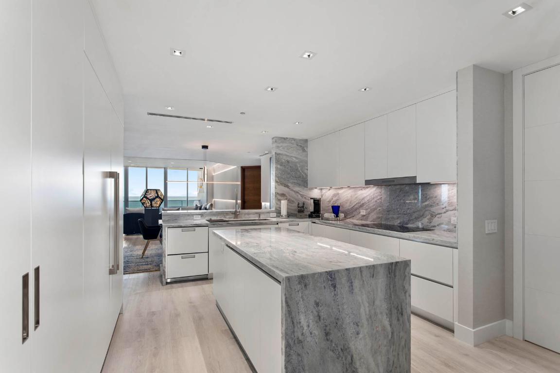 5959 Collins Avenue 1003