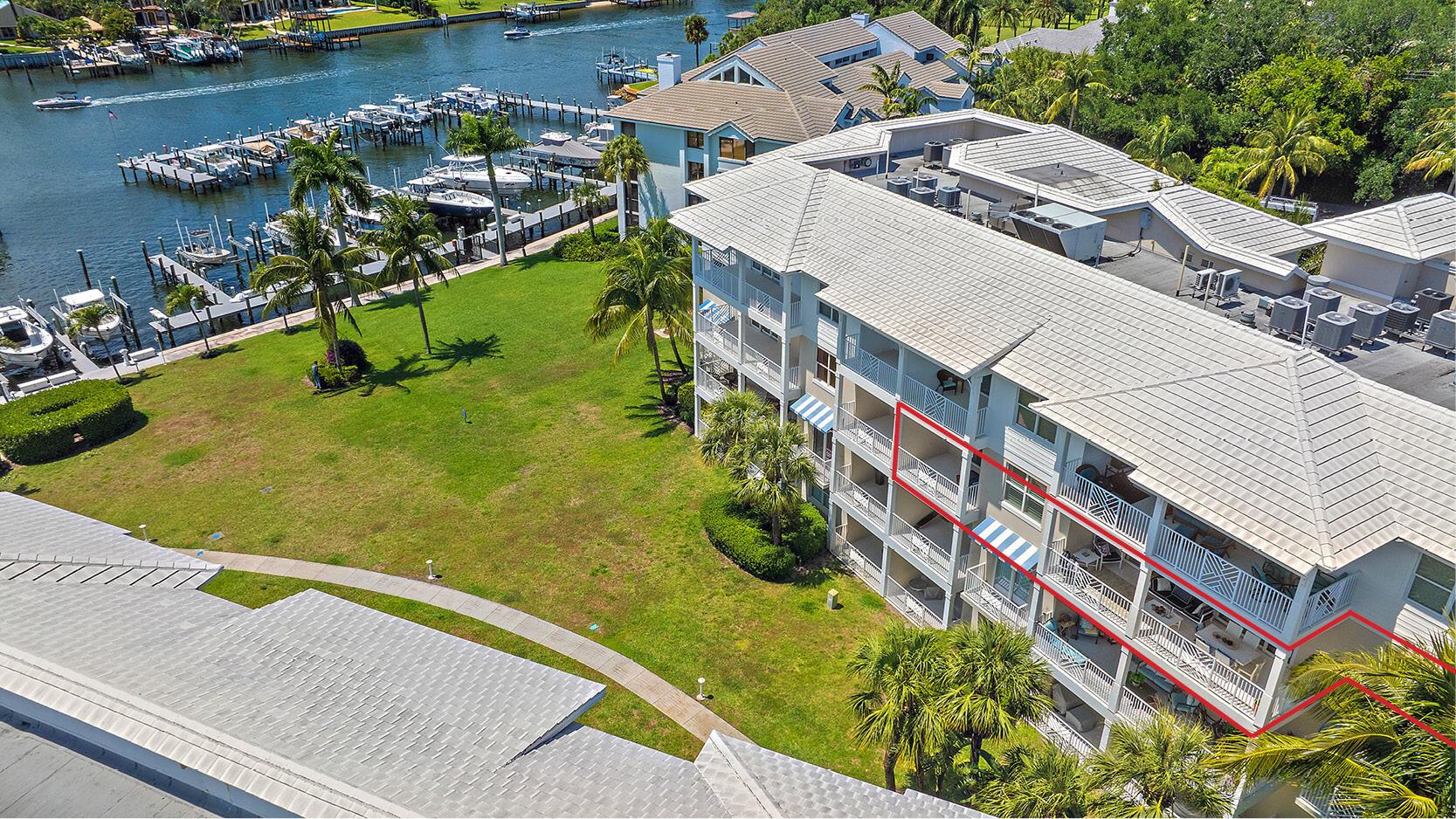 432 Bay Colony Drive N