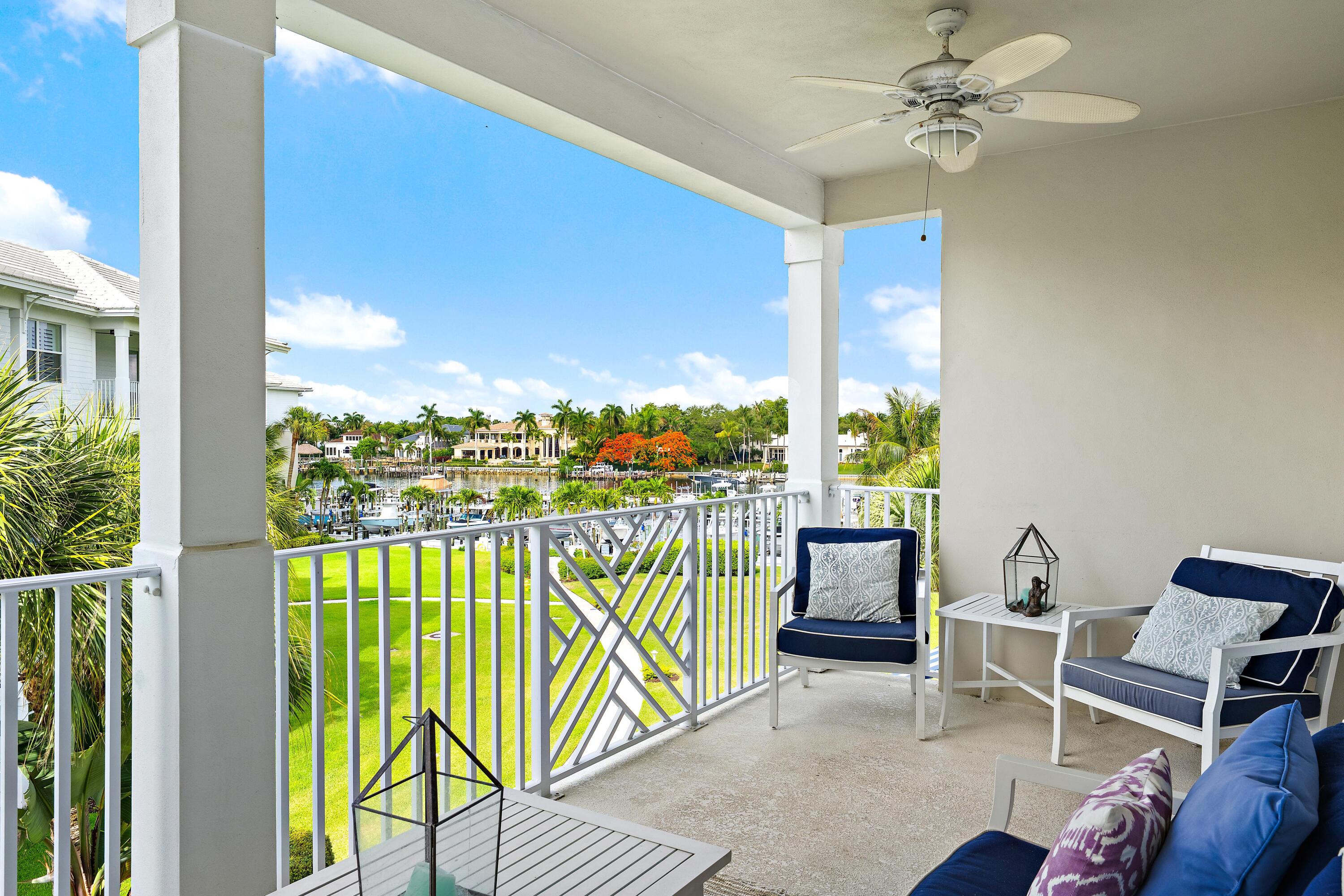 432 Bay Colony Drive N