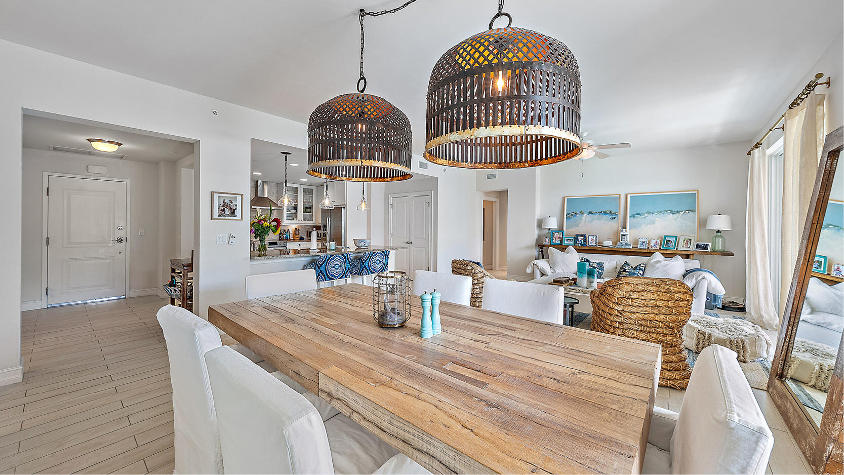 432 Bay Colony Drive N