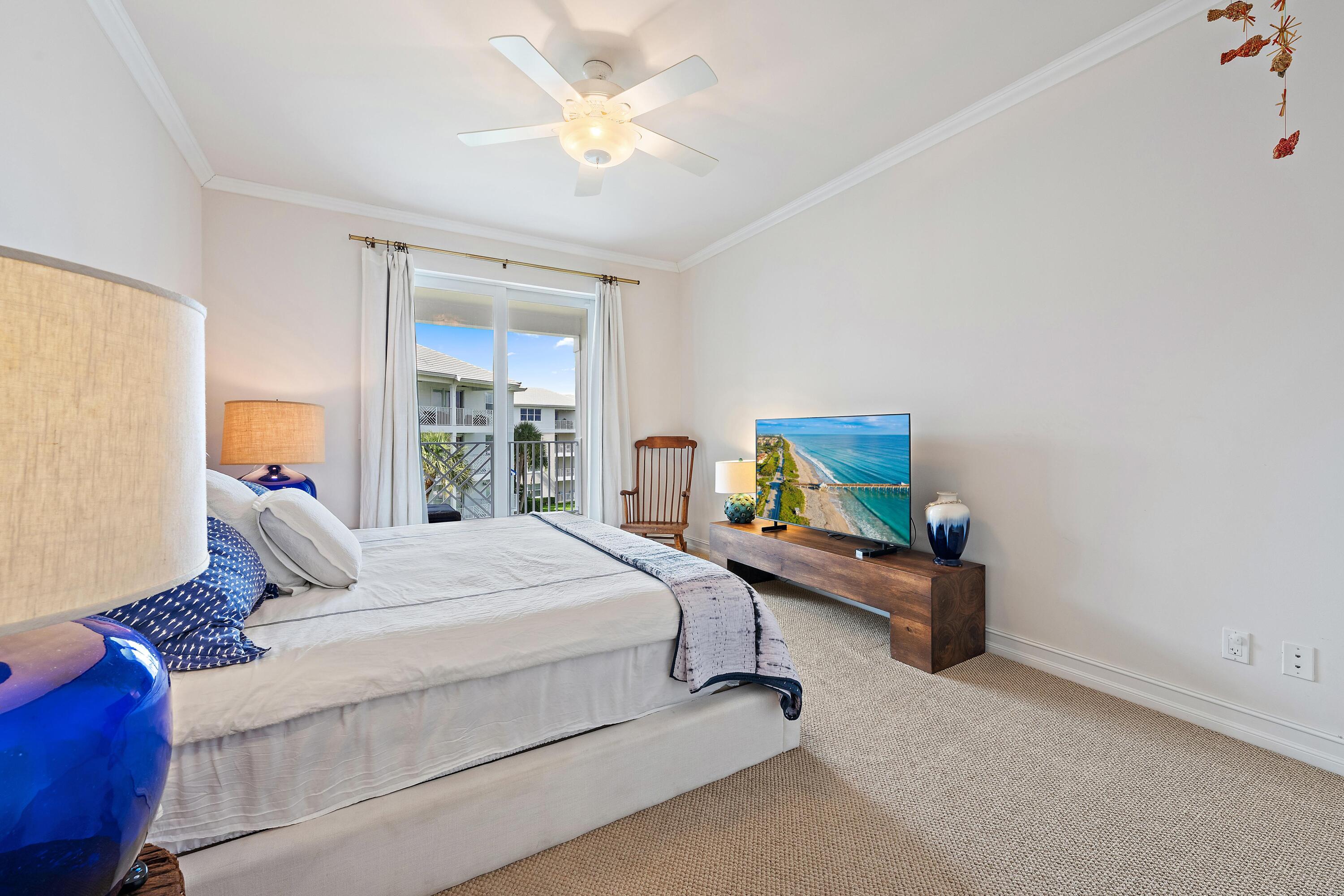 432 Bay Colony Drive N
