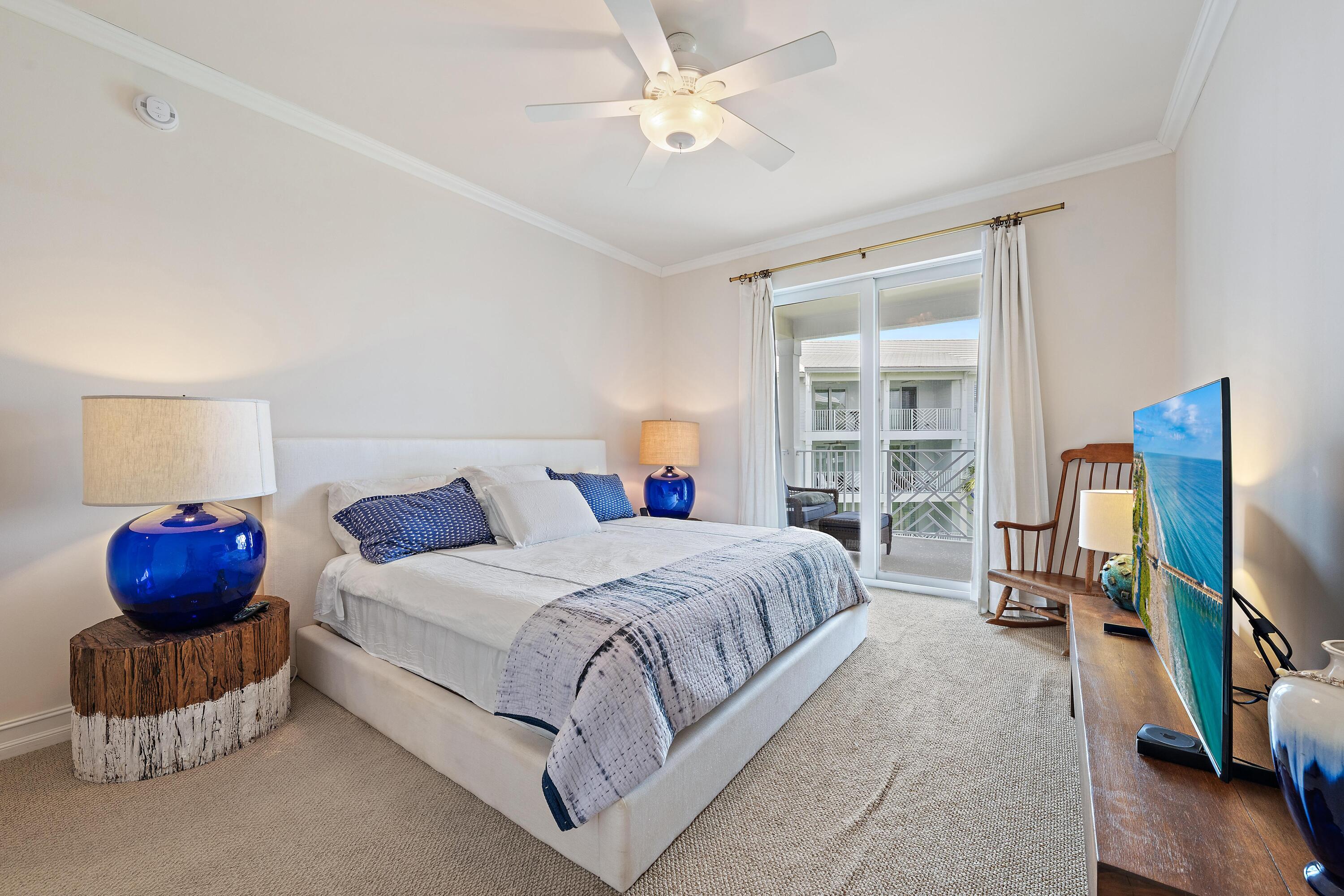 432 Bay Colony Drive N