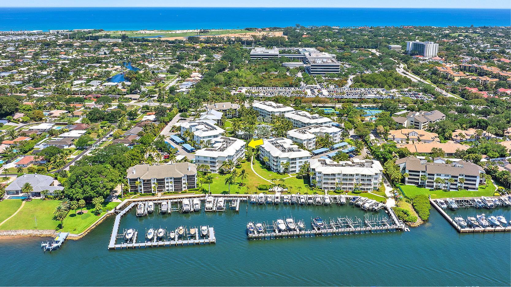 432 Bay Colony Drive N