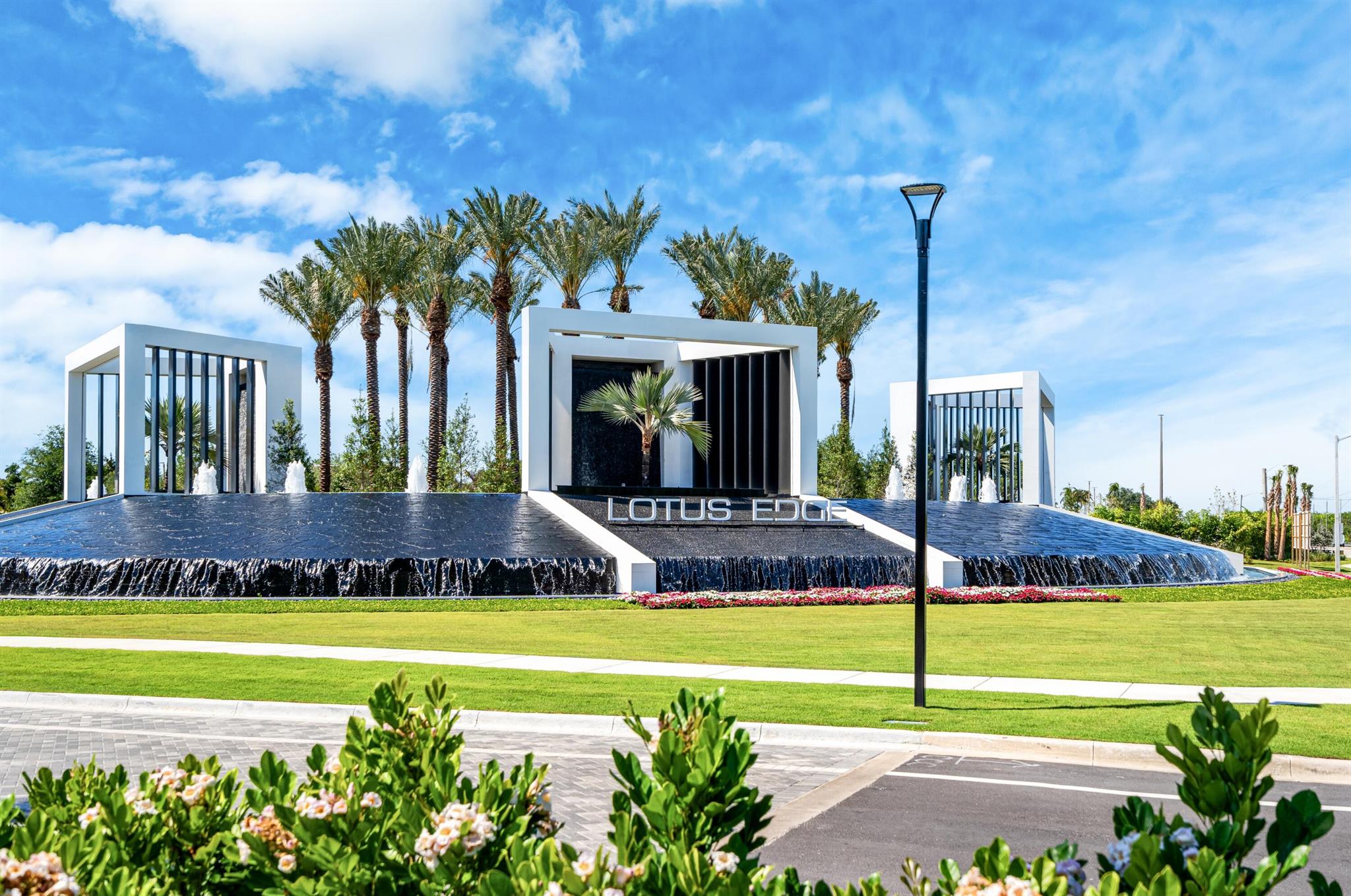 9435 Royal Woods Manor