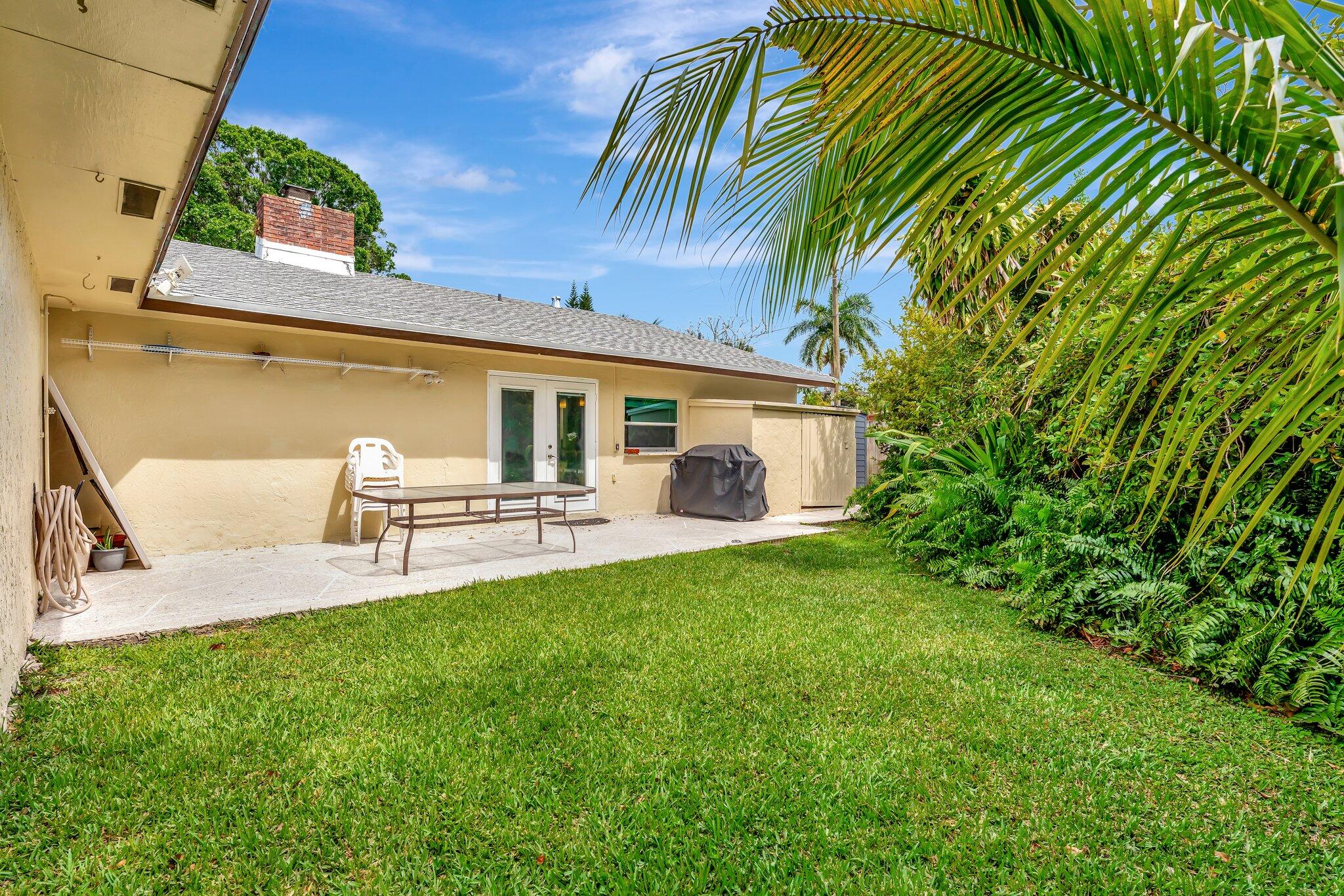 385 SW 31 Avenue