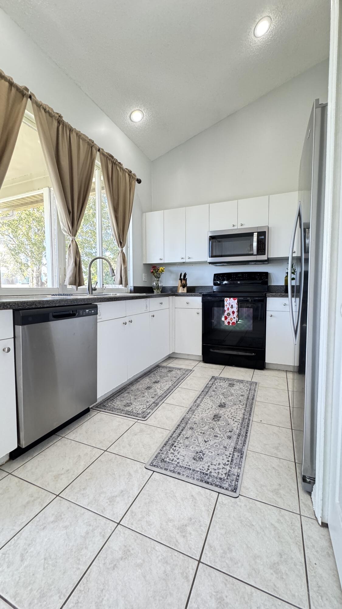 2144 SW Vista Road