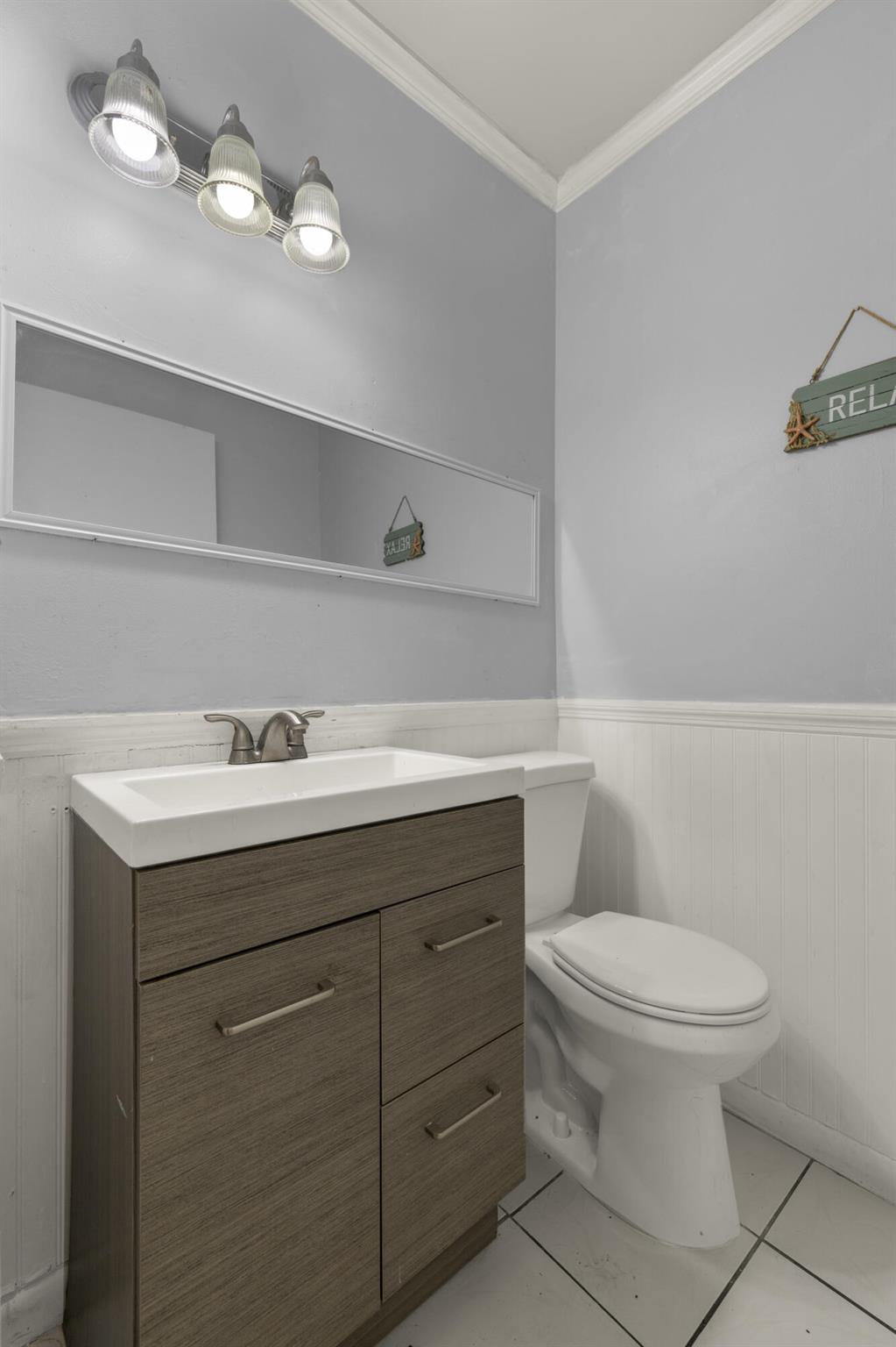 2641 Gately Drive W 2003