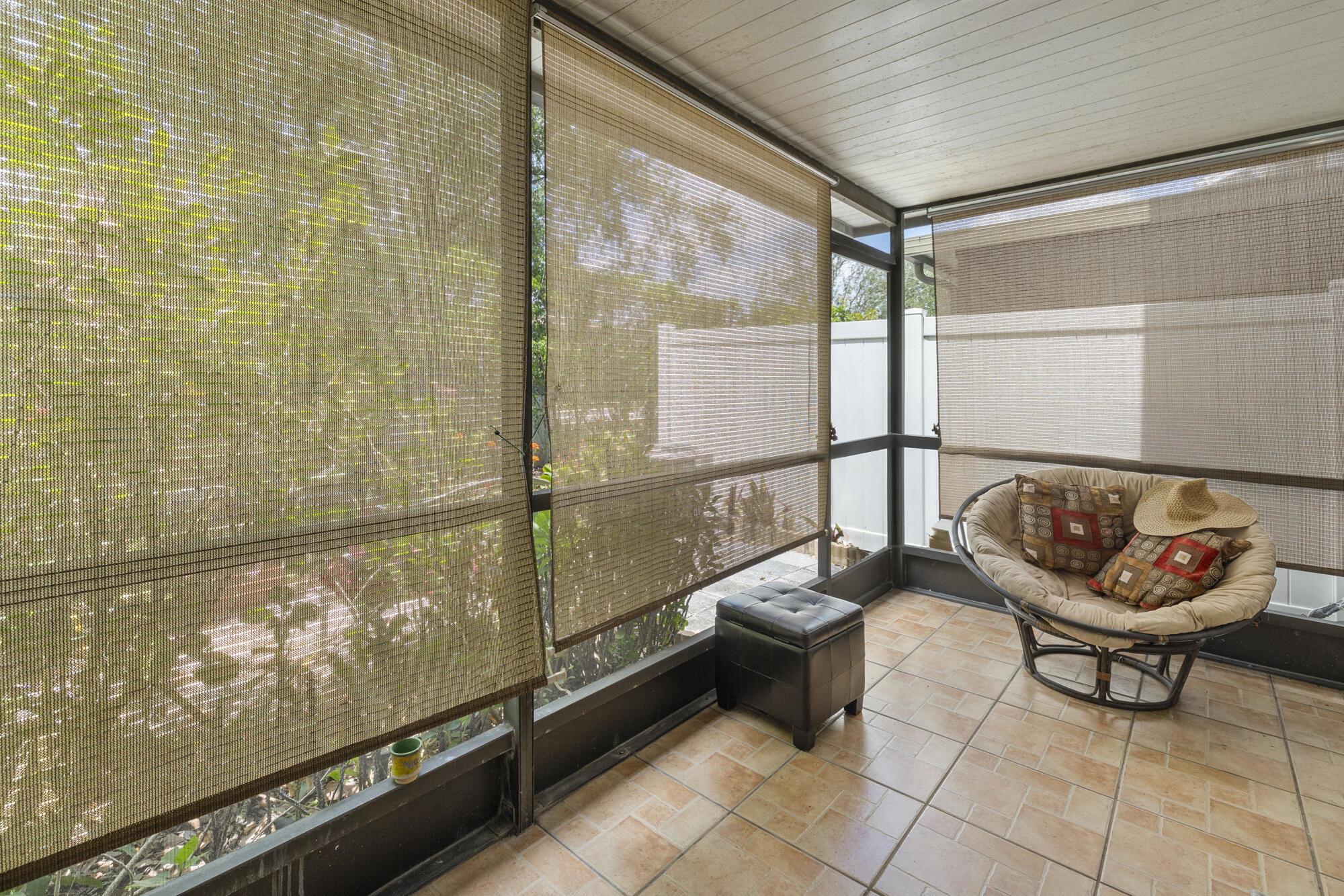 2641 Gately Drive W 2003