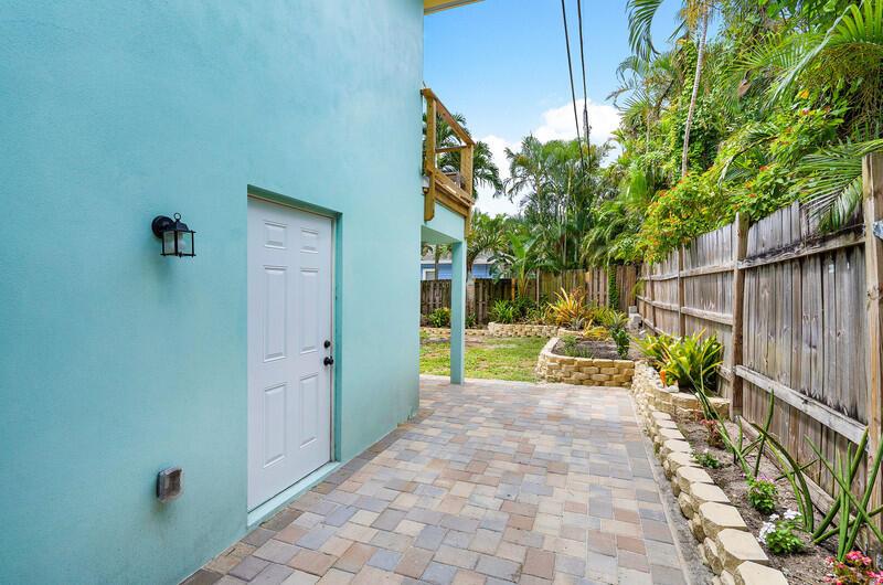 300 SE 7th Avenue