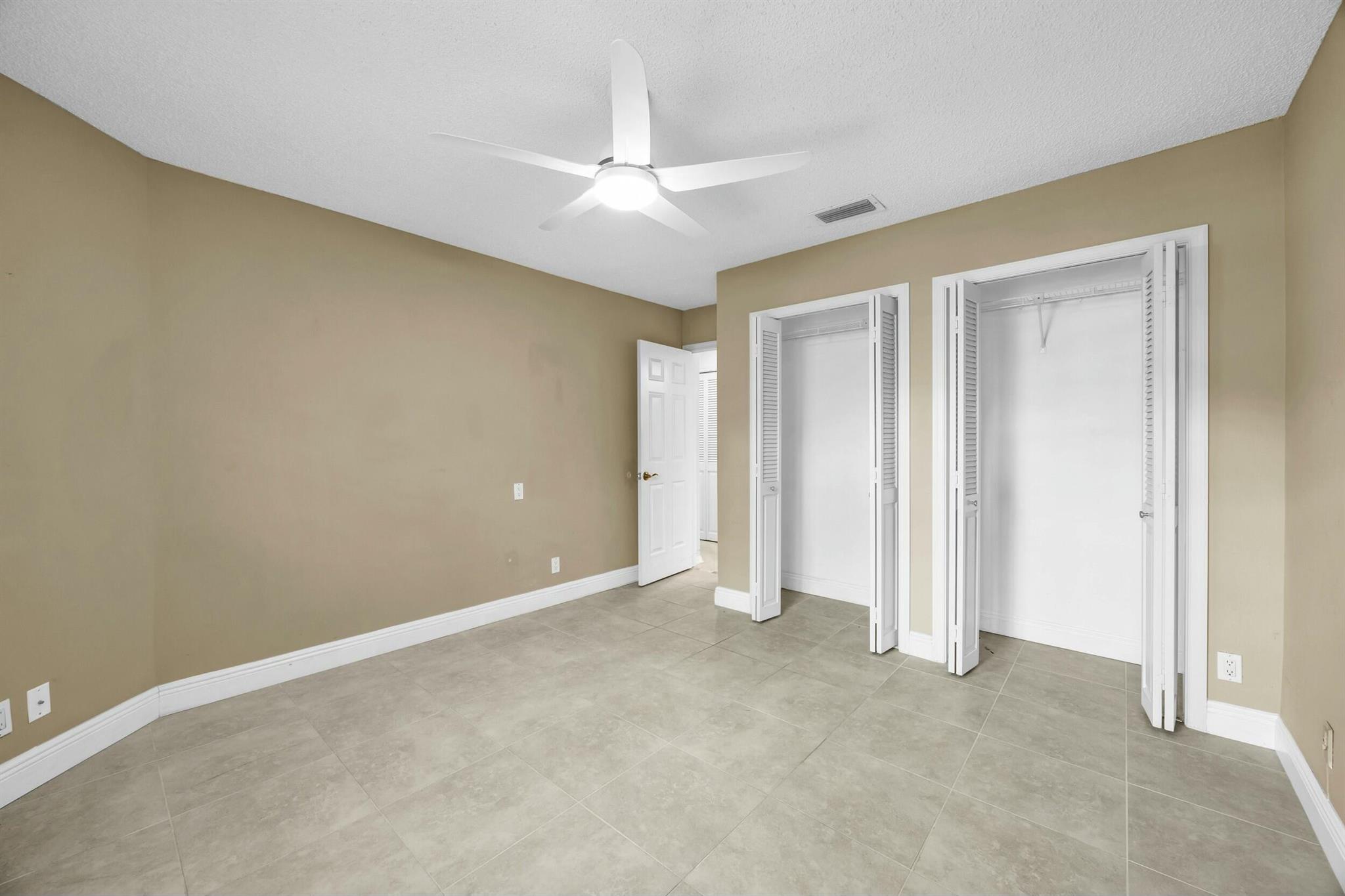 11206 Applegate Circle