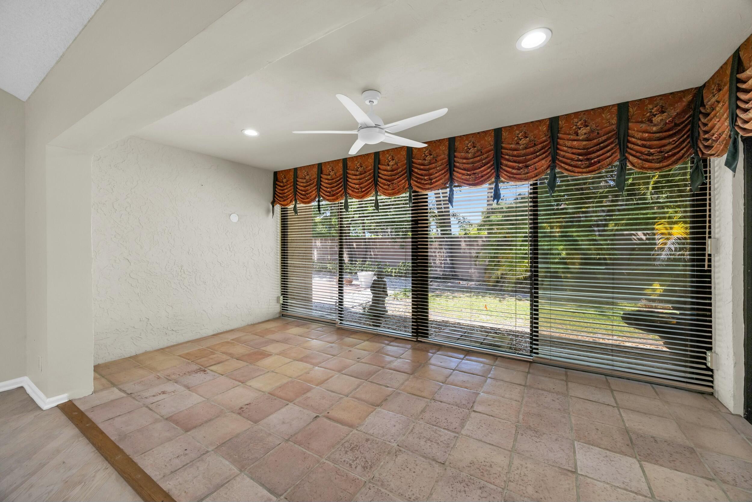 11206 Applegate Circle