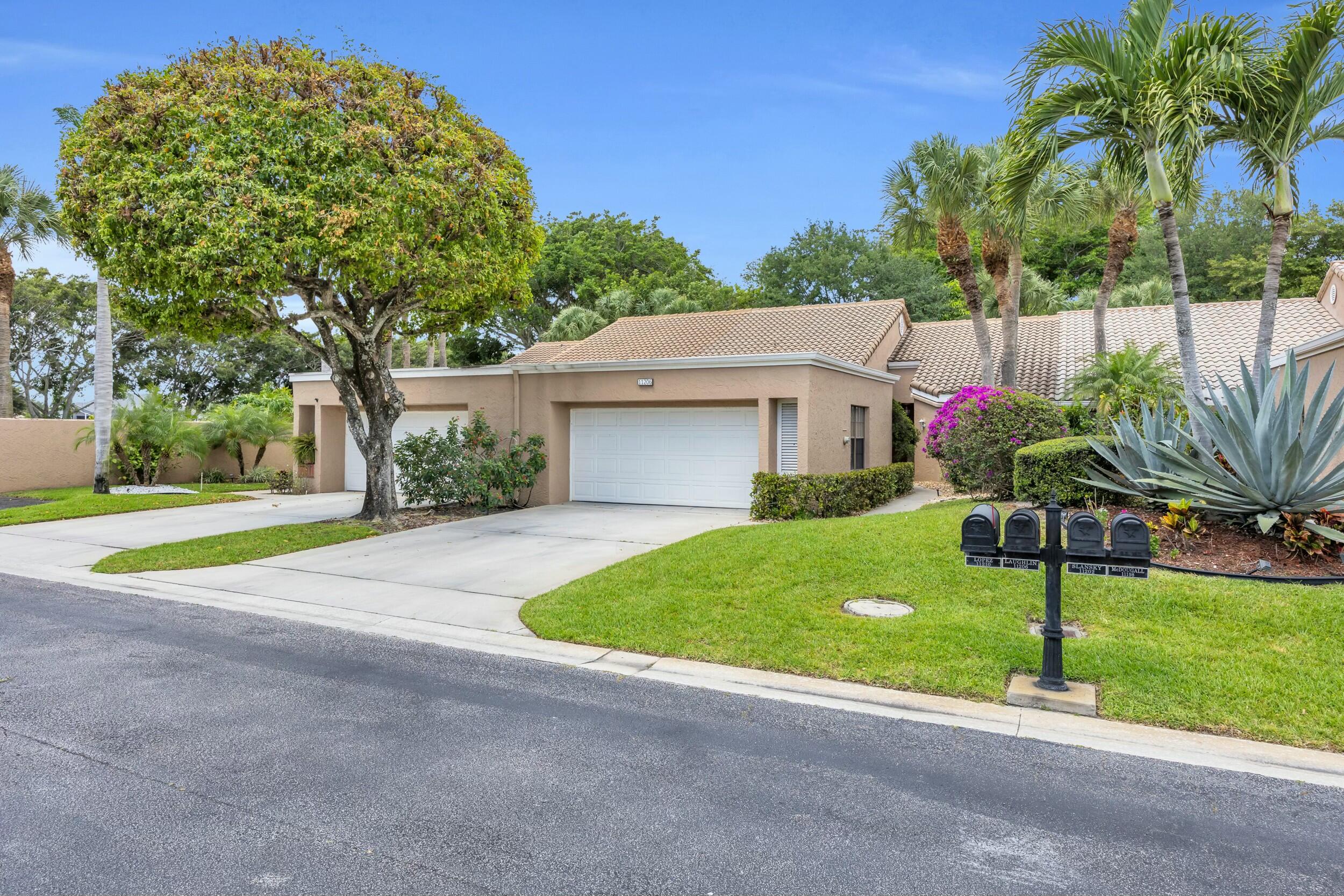 11206 Applegate Circle