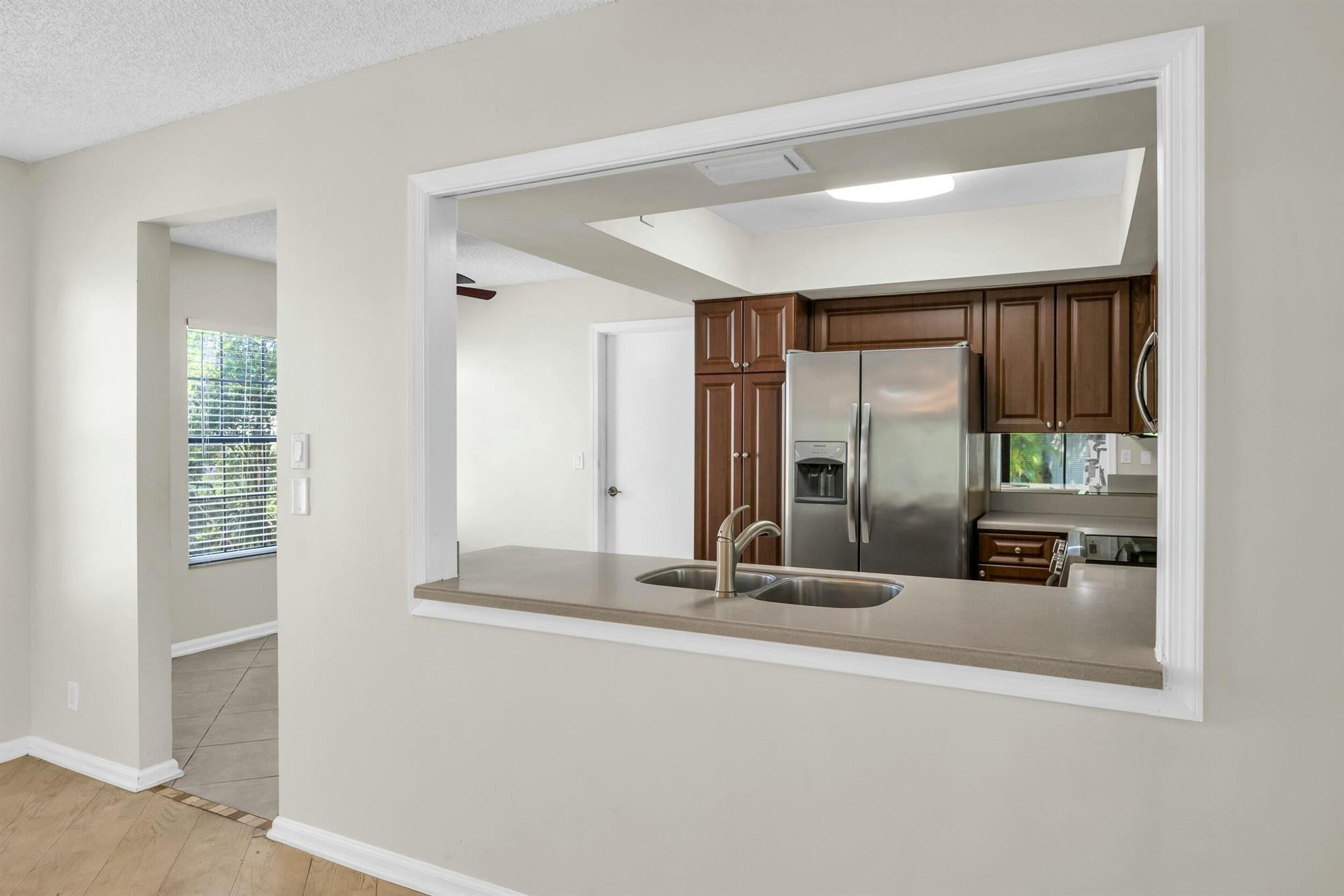 11206 Applegate Circle