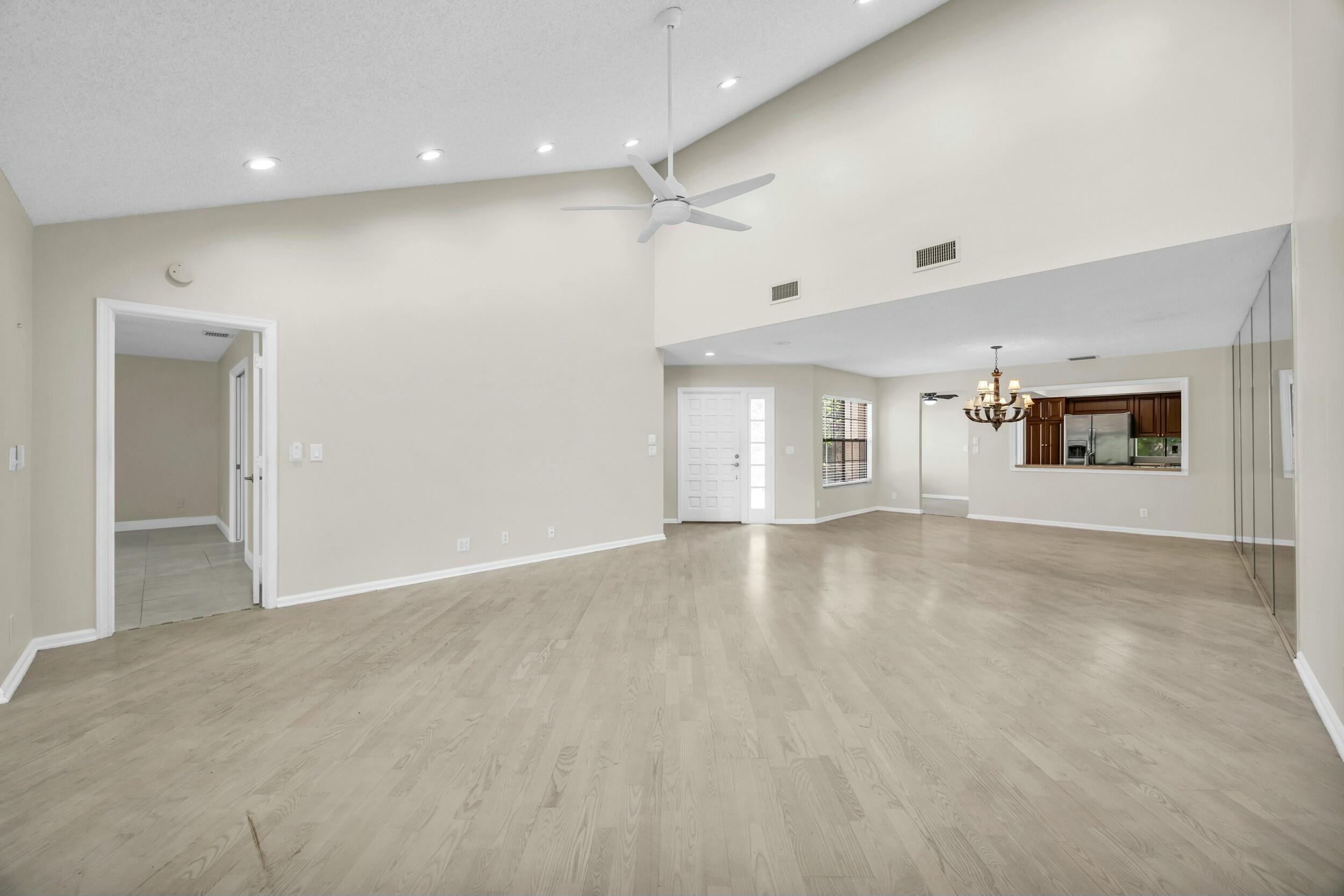 11206 Applegate Circle