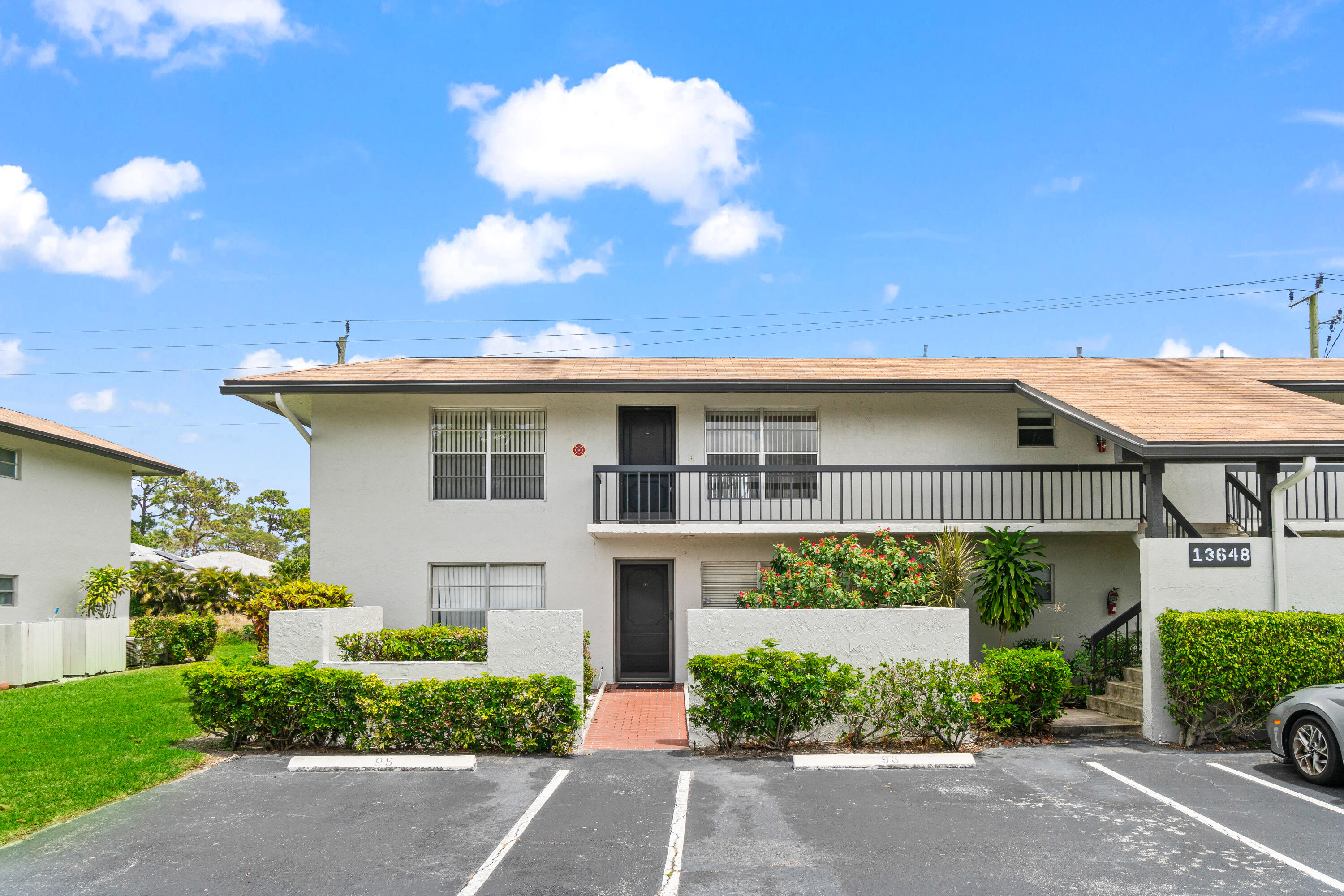 13648 Coconut Palm Court B