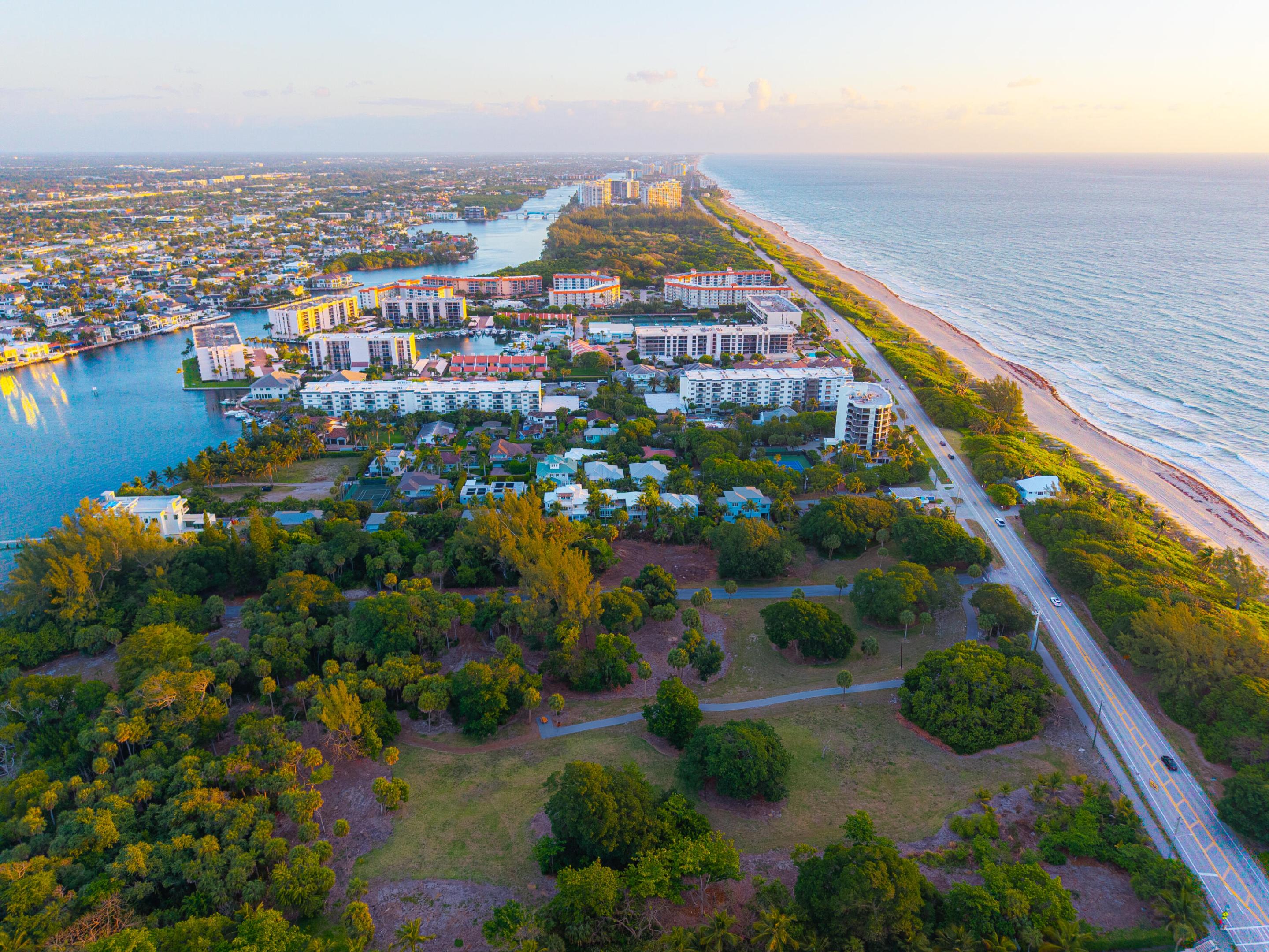 980 Lago Mar Lane