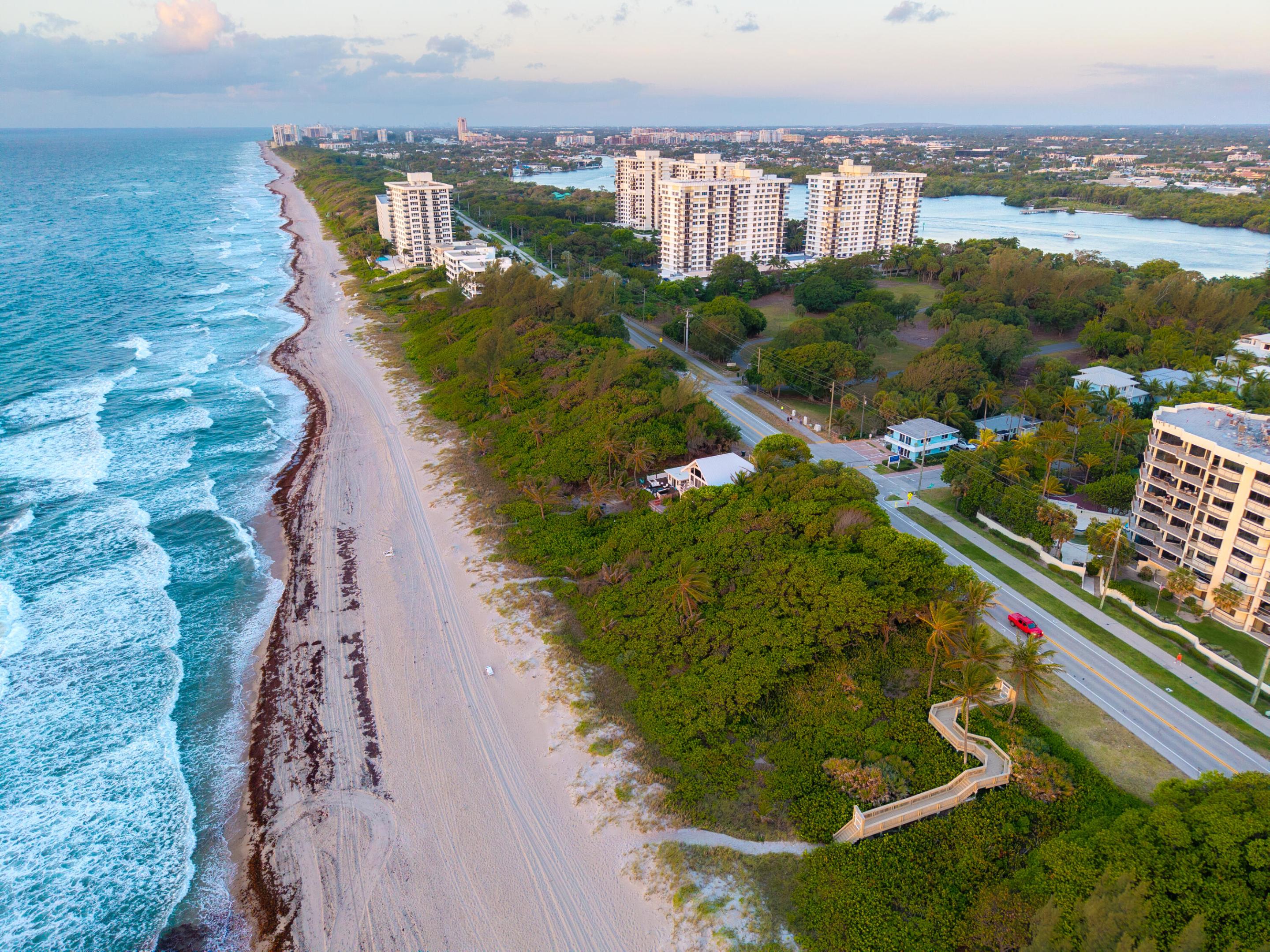 980 Lago Mar Lane