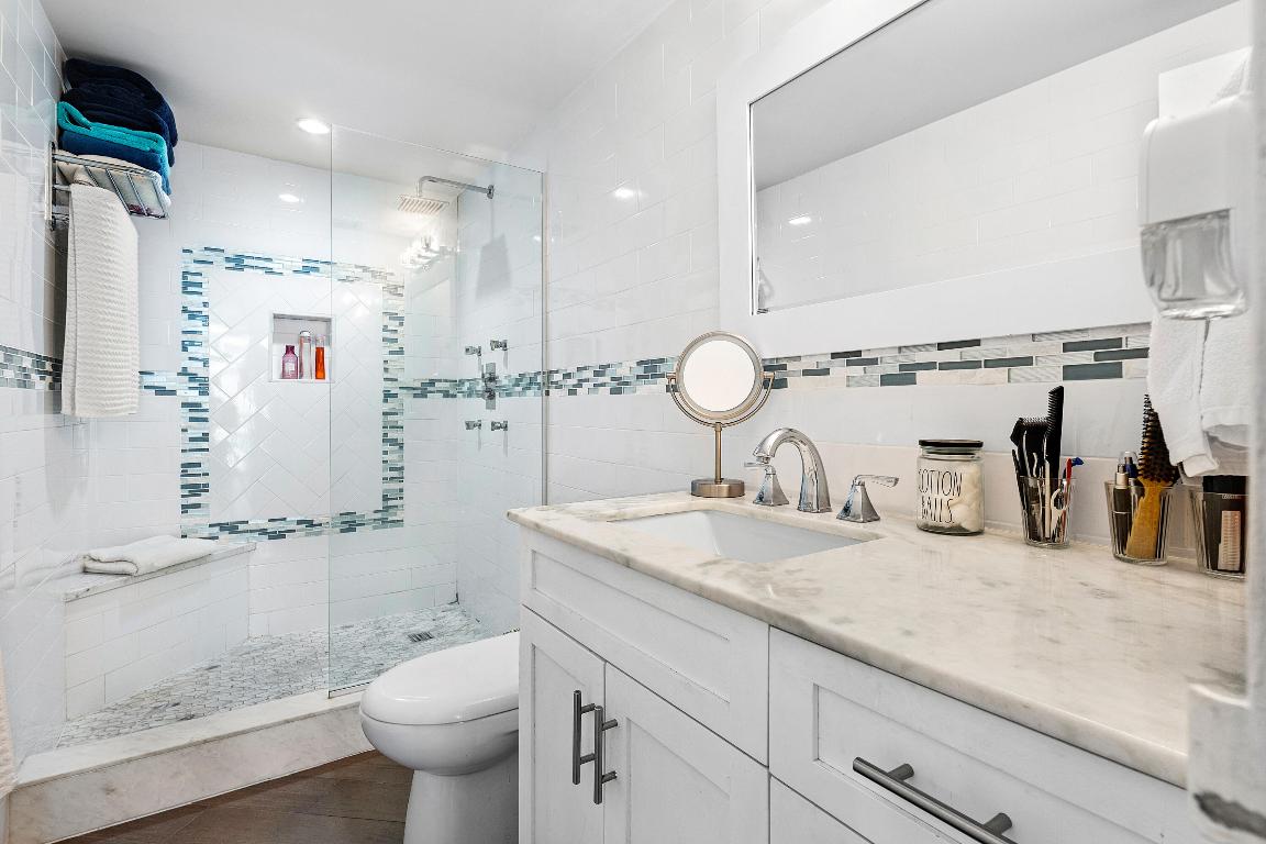 1160 N Federal Highway 320