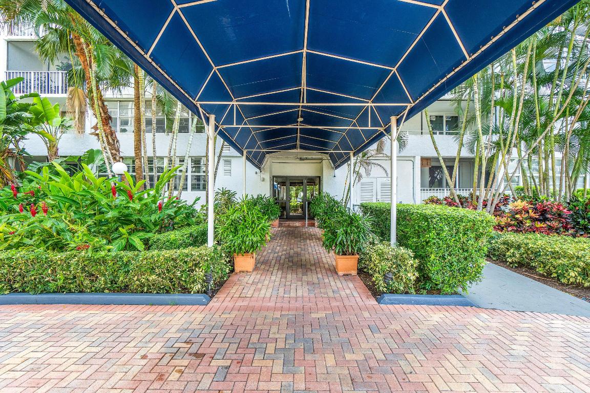 1160 N Federal Highway 320