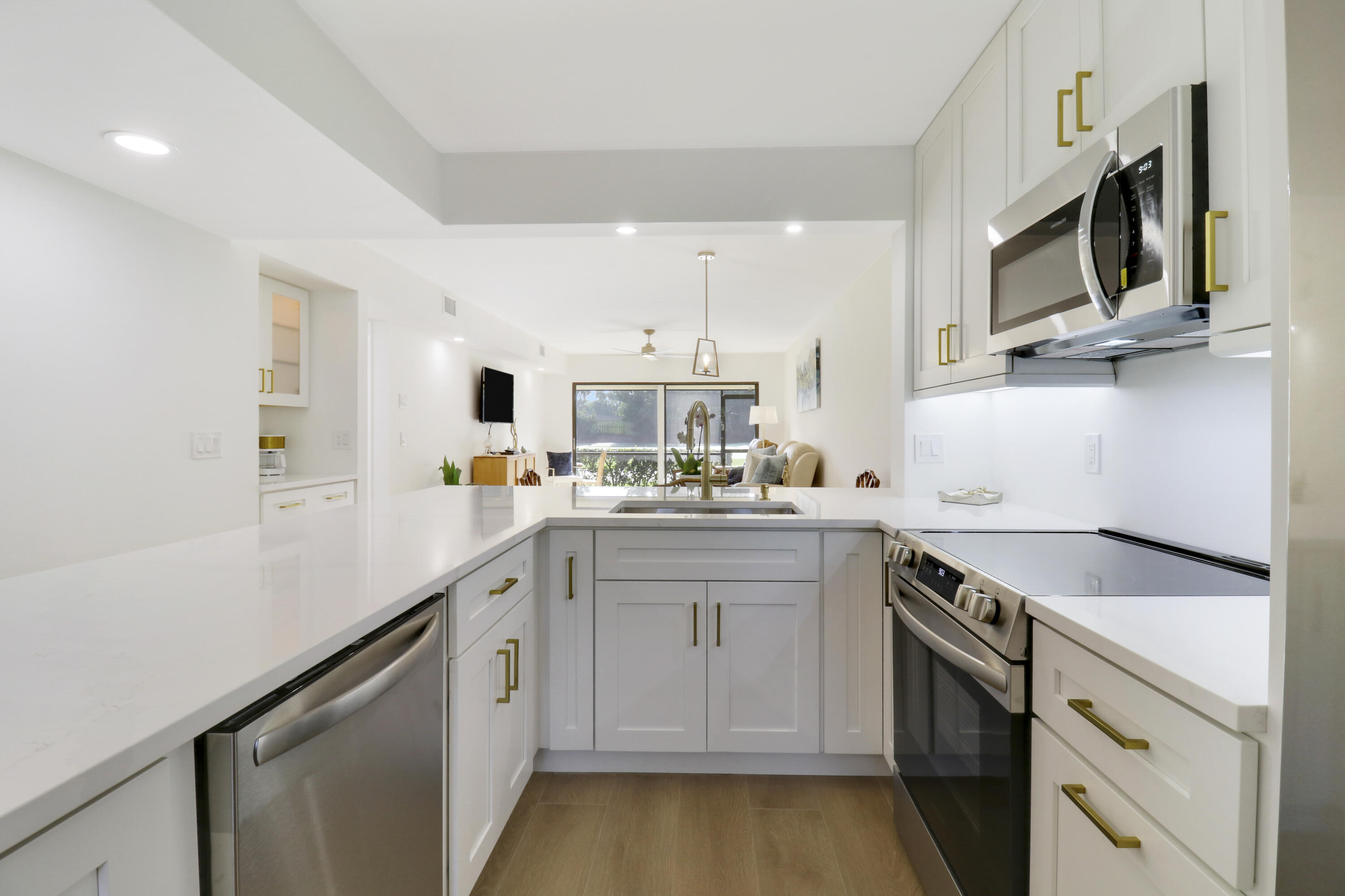 1001 Pinecrest C Circle C