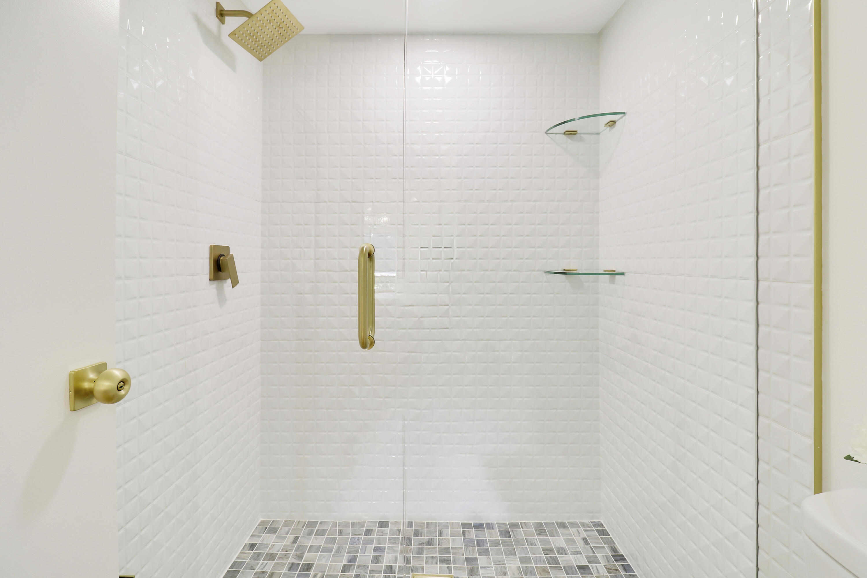 1001 Pinecrest C Circle C