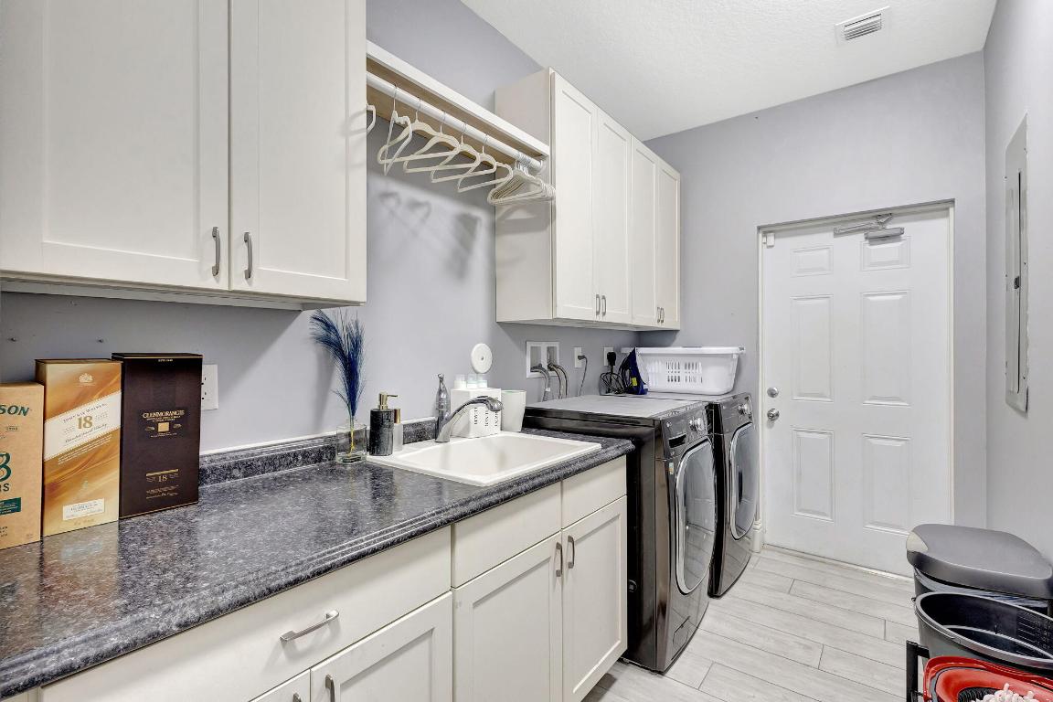 13803 Citrus Grove Boulevard