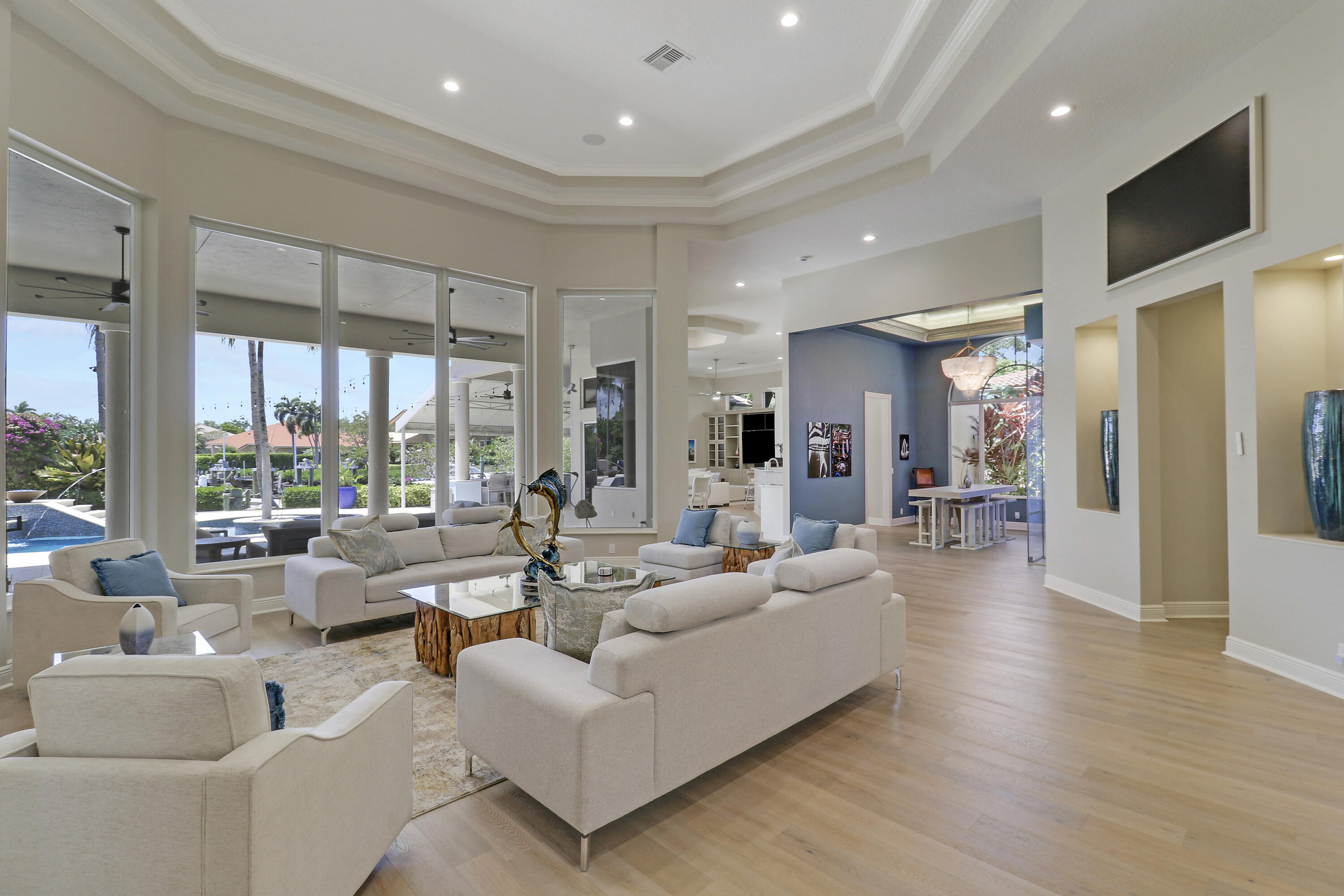 18808 SE Windward Island Lane