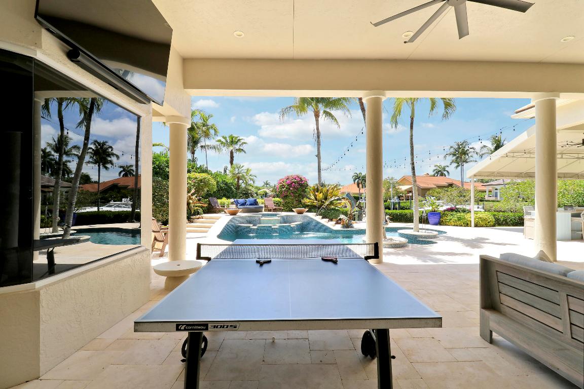 18808 SE Windward Island Lane