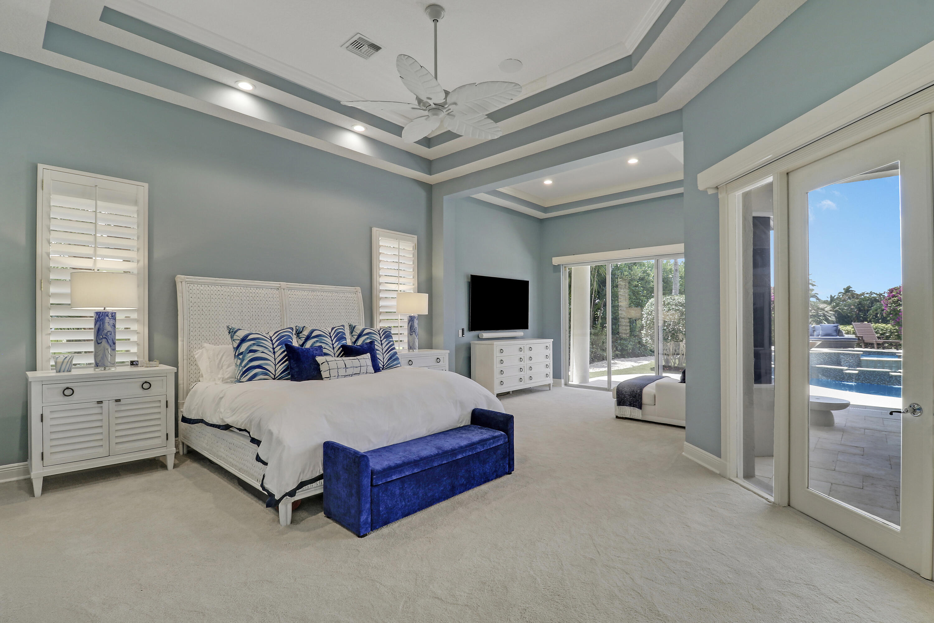 18808 SE Windward Island Lane