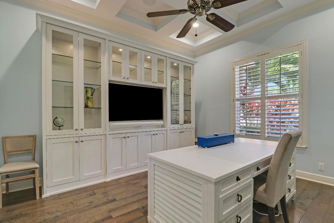 18808 SE Windward Island Lane