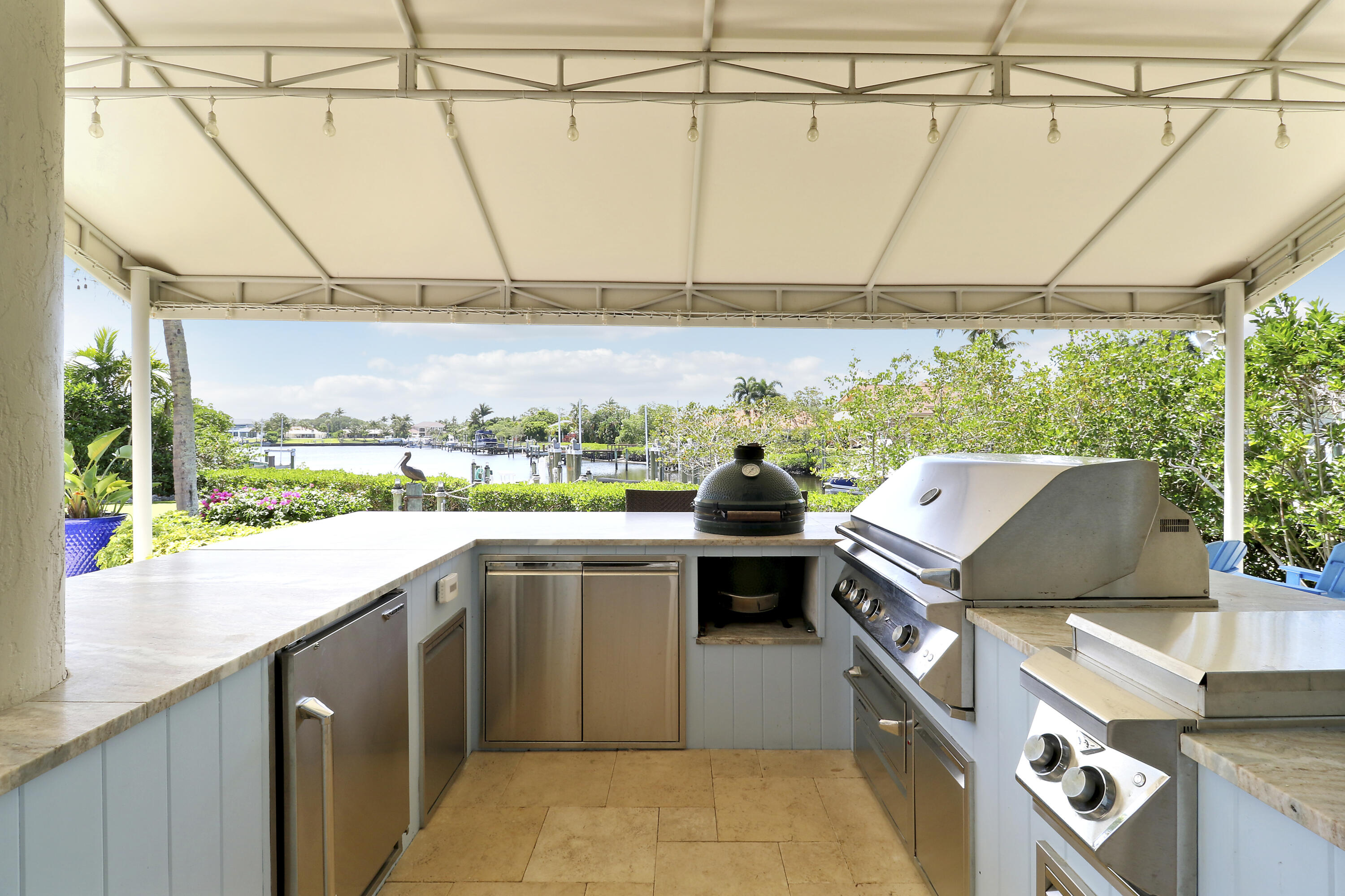 18808 SE Windward Island Lane