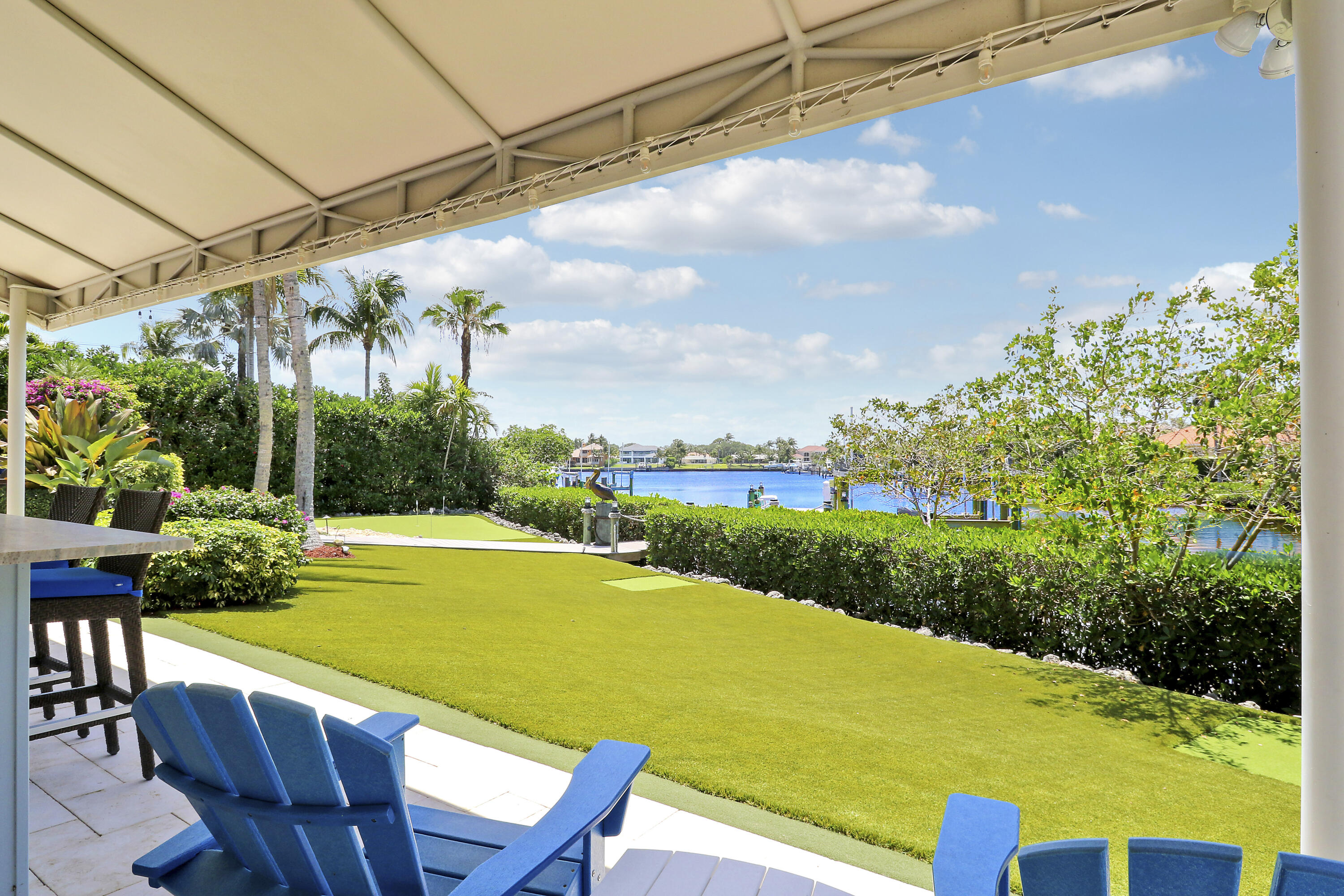 18808 SE Windward Island Lane