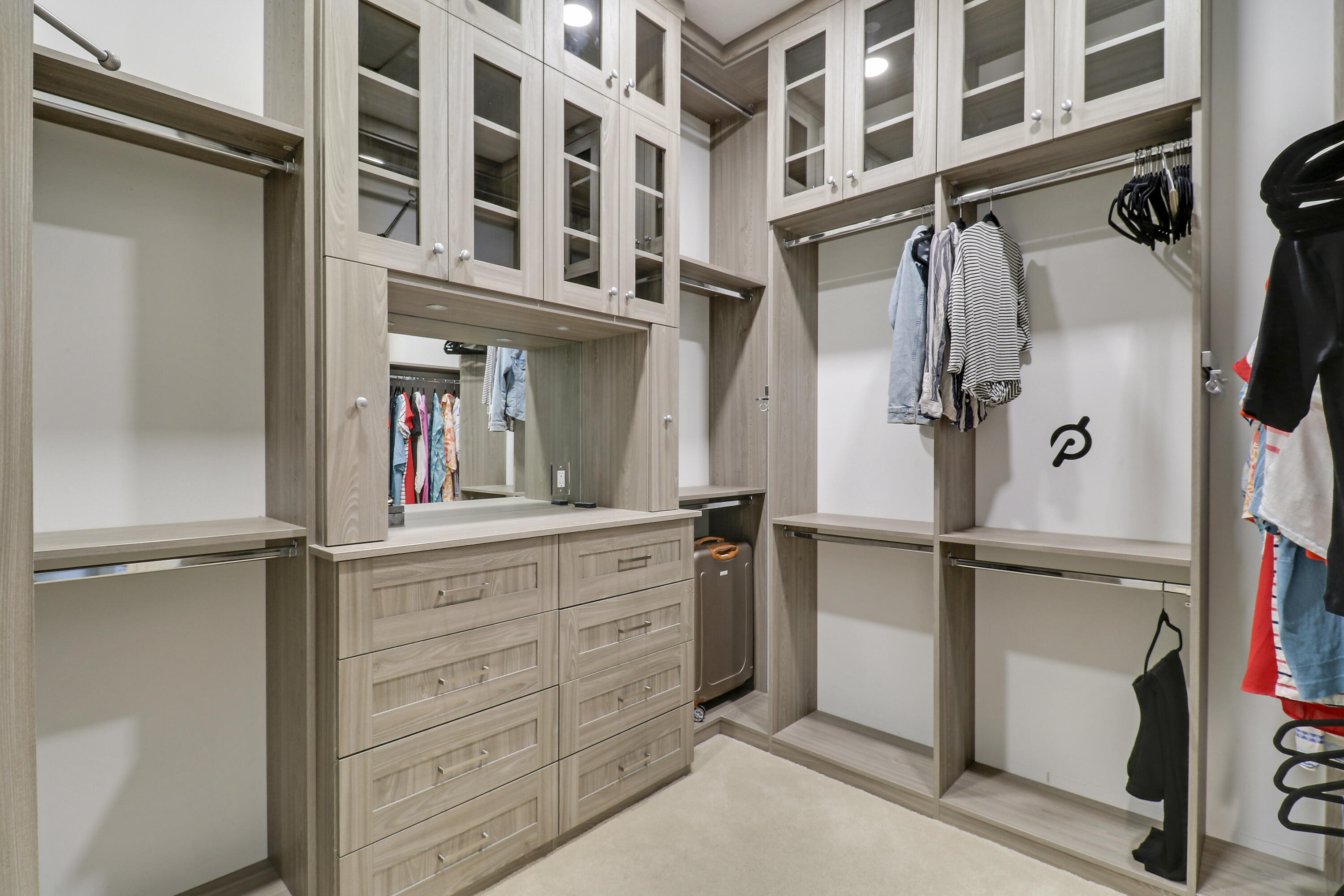 18808 SE Windward Island Lane