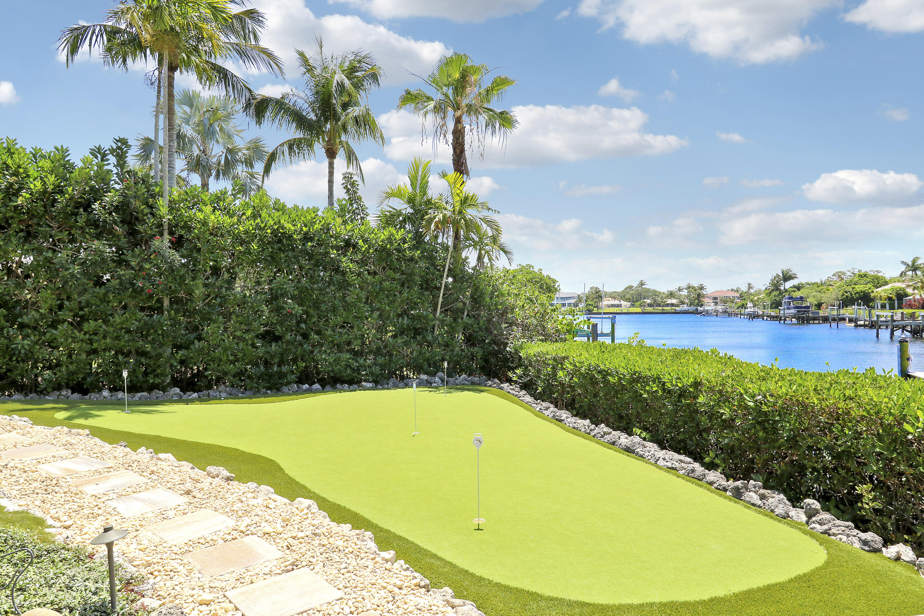 18808 SE Windward Island Lane