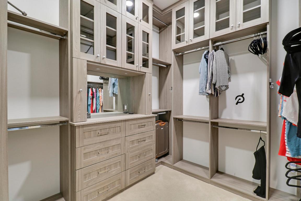 18808 SE Windward Island Lane