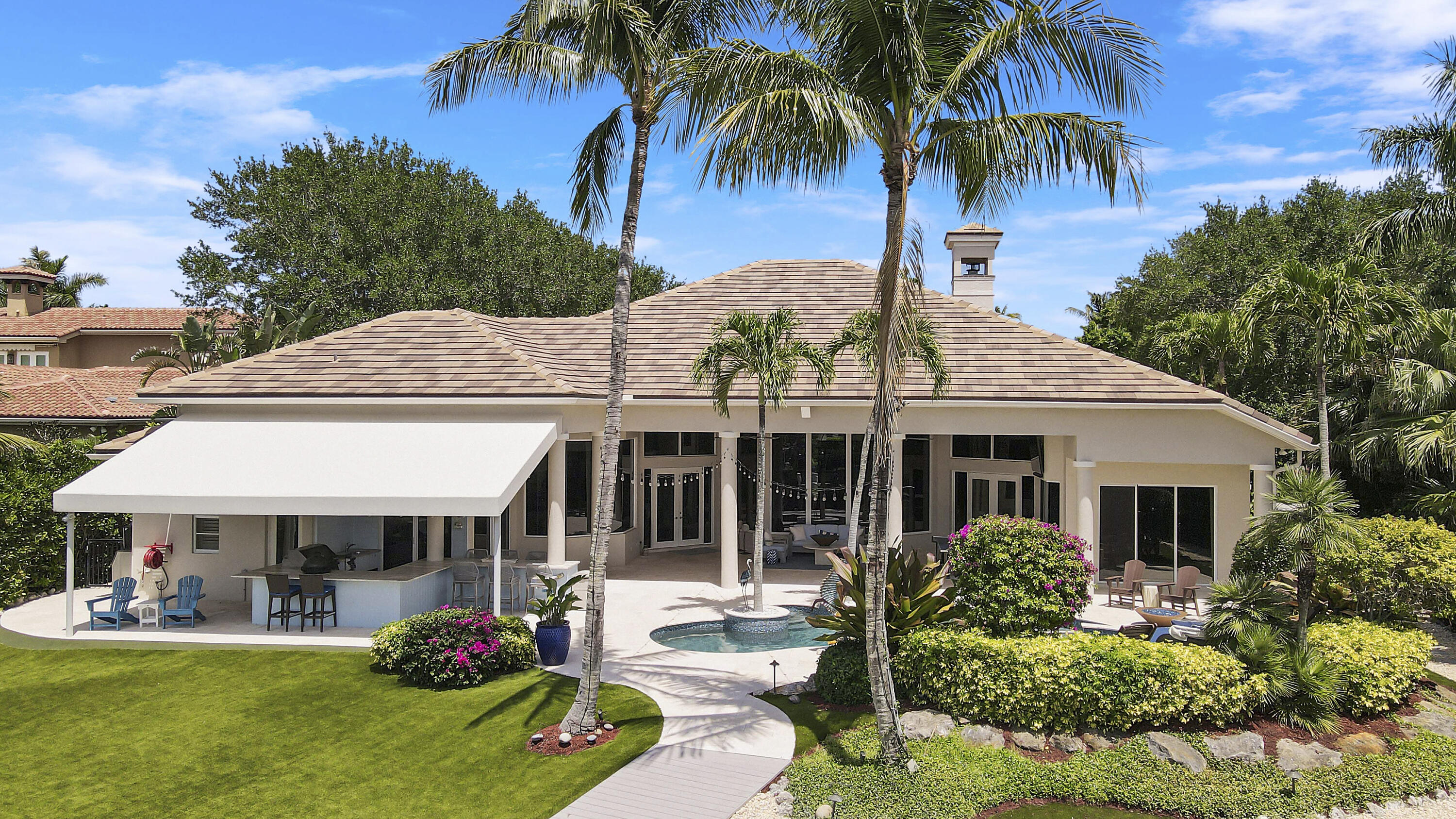 18808 SE Windward Island Lane