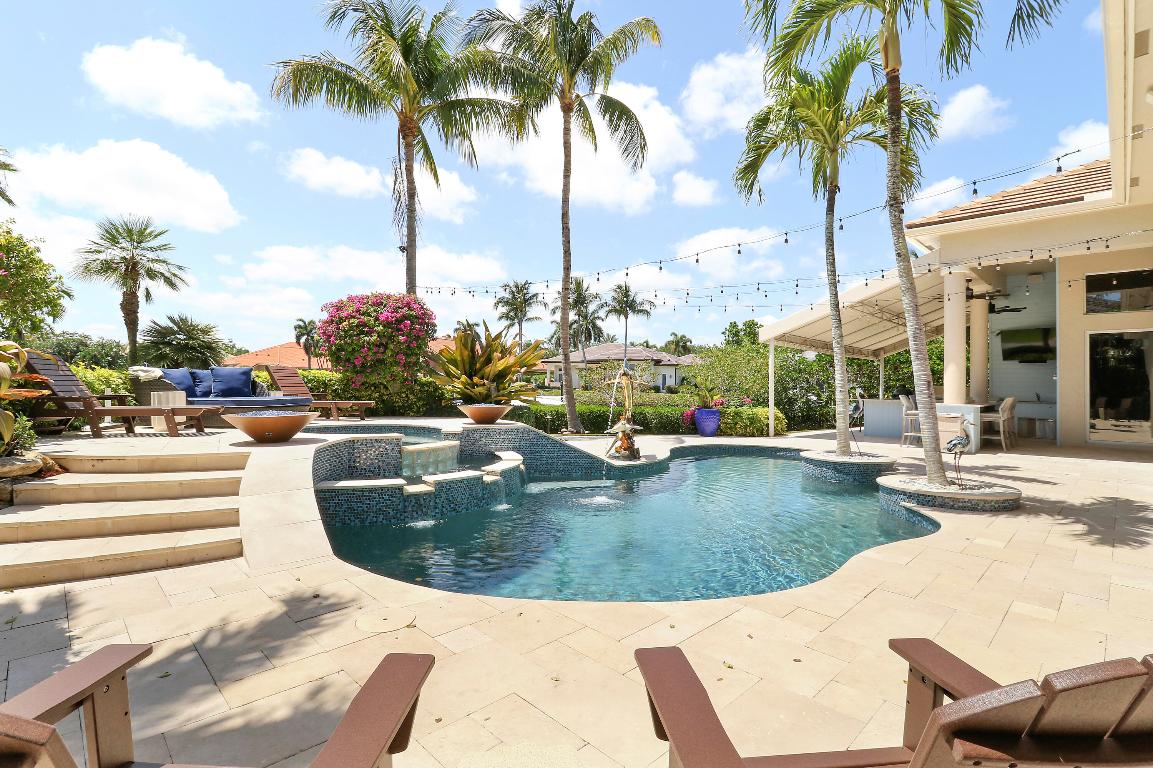 18808 SE Windward Island Lane