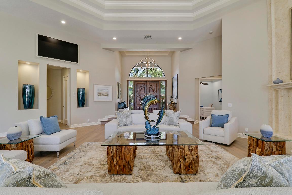 18808 SE Windward Island Lane