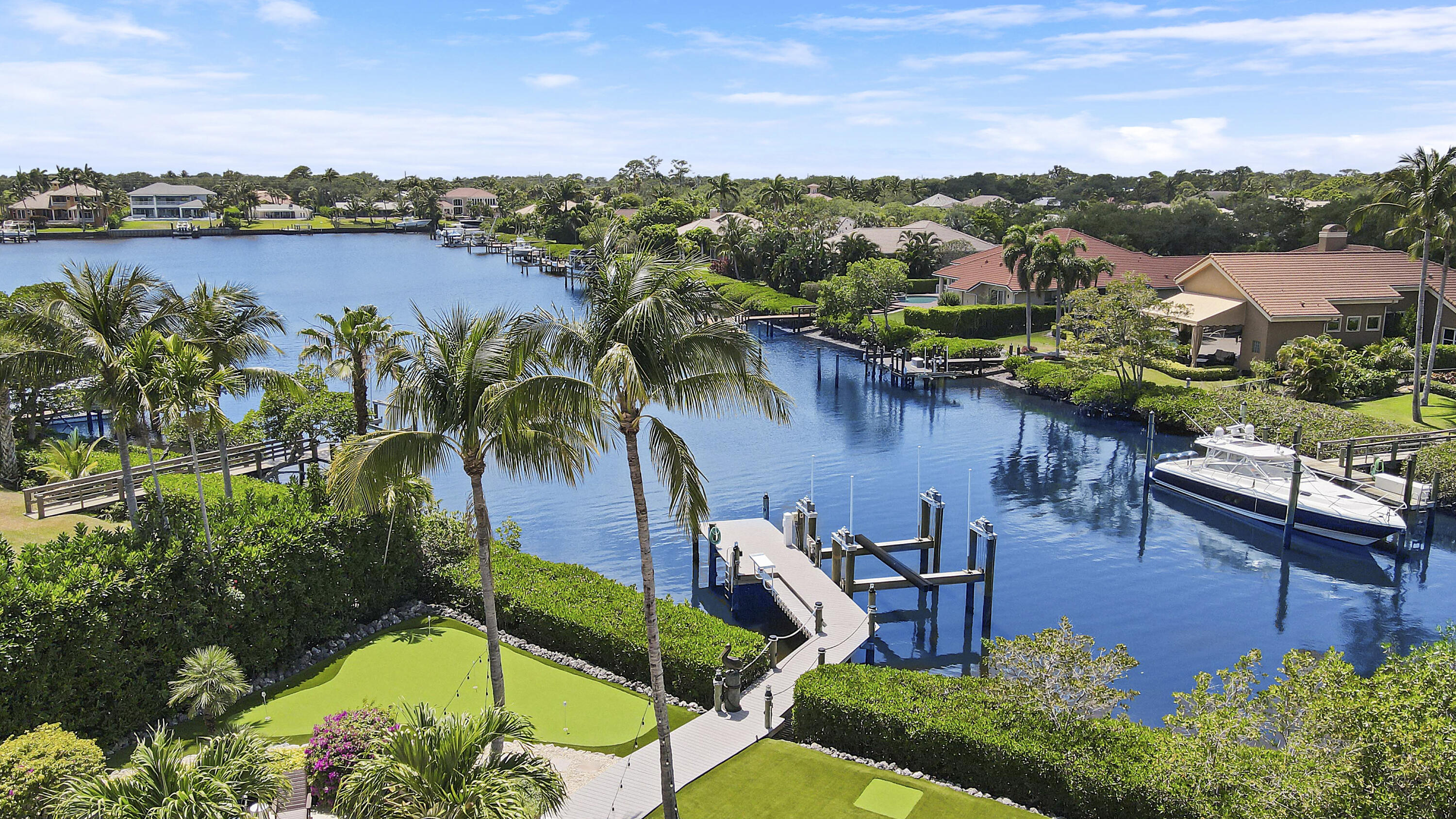 18808 SE Windward Island Lane