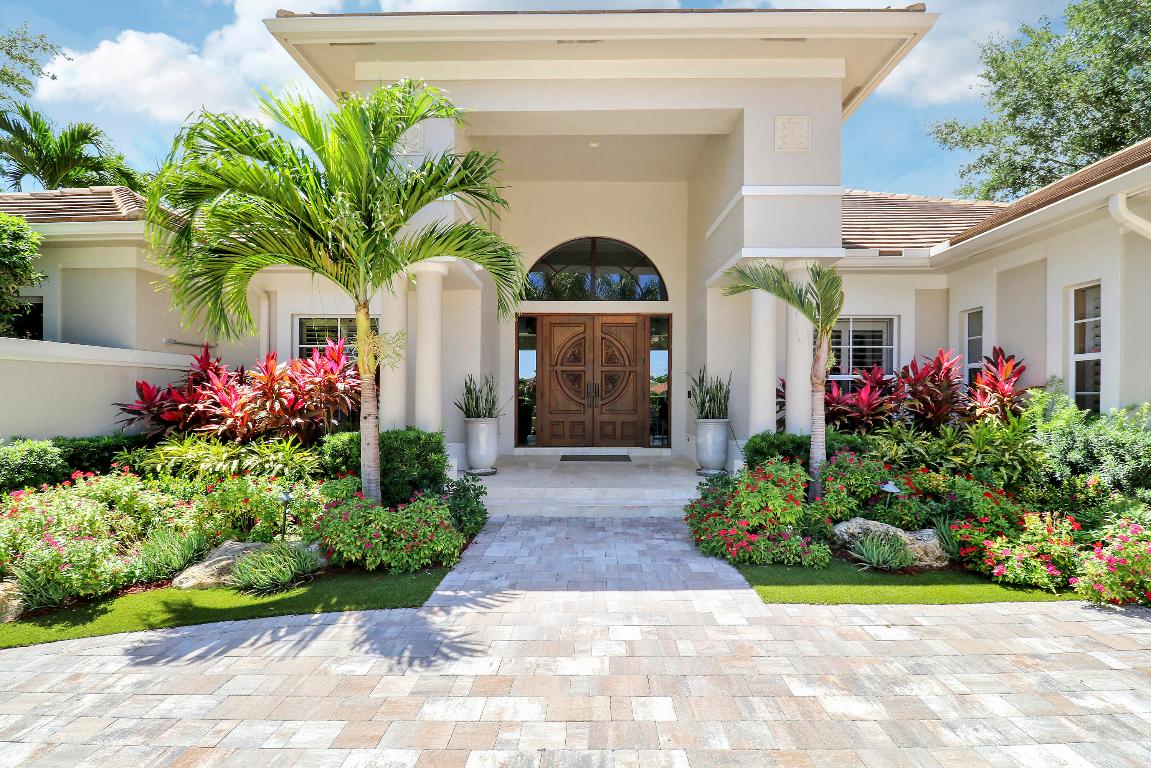 18808 SE Windward Island Lane