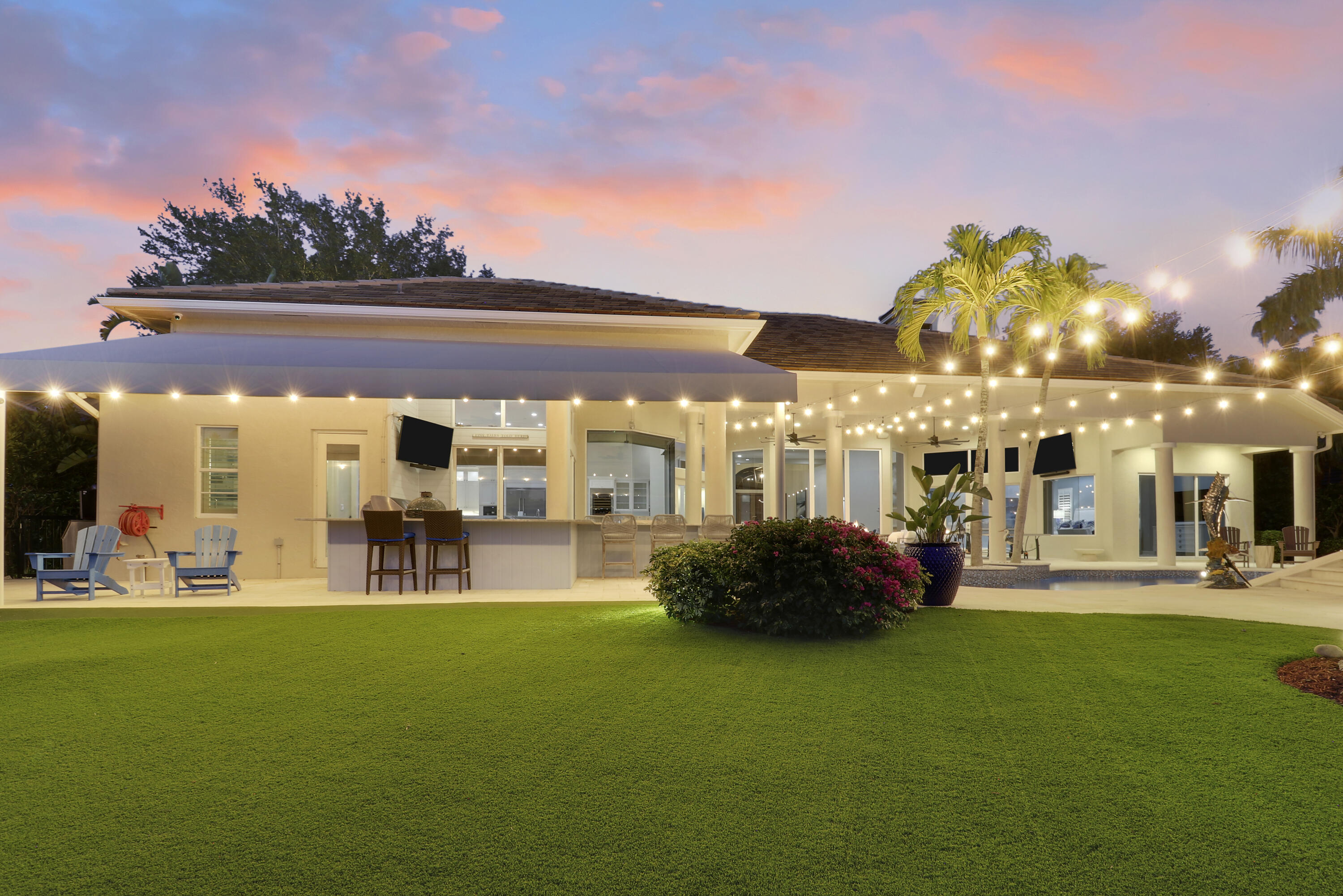 18808 SE Windward Island Lane