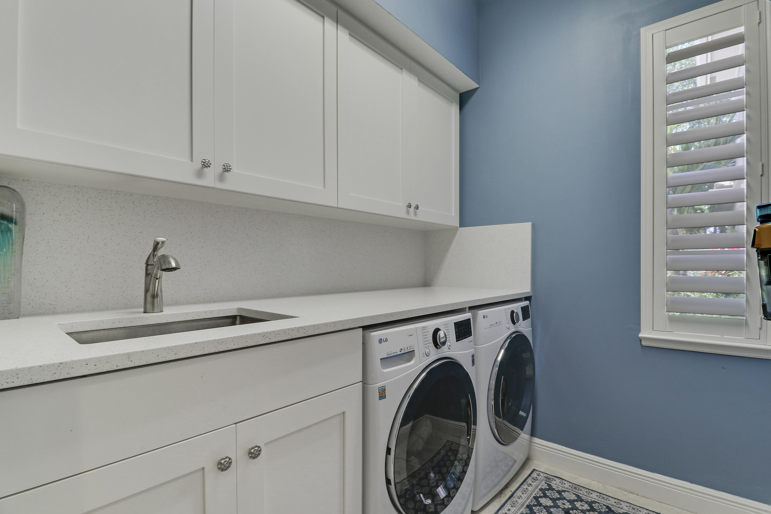 18808 SE Windward Island Lane